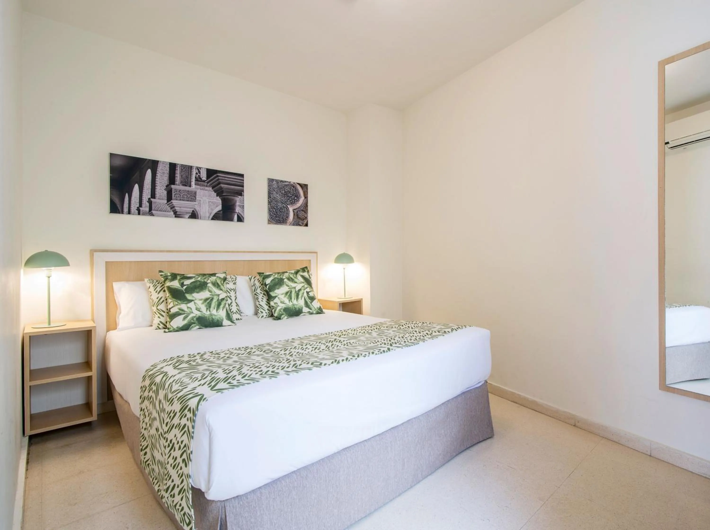 Bed in Pierre & Vacances Sevilla