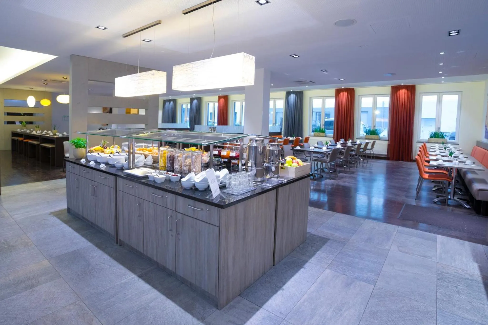 Restaurant/places to eat in Garner Hotel Berlin - Mitte by IHG