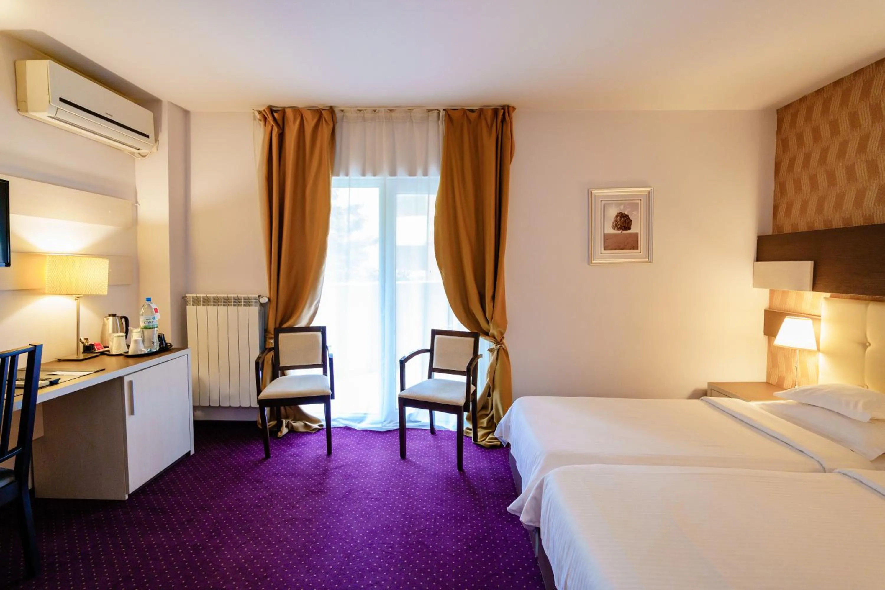 Bedroom, Bed in Bacolux Afrodita, Herculane