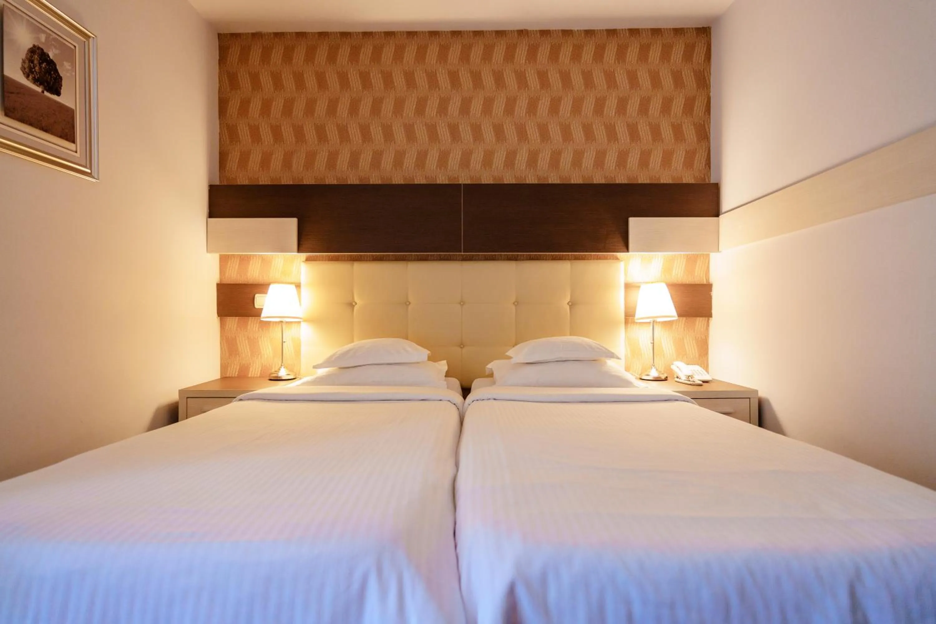 Bed in Bacolux Afrodita, Herculane