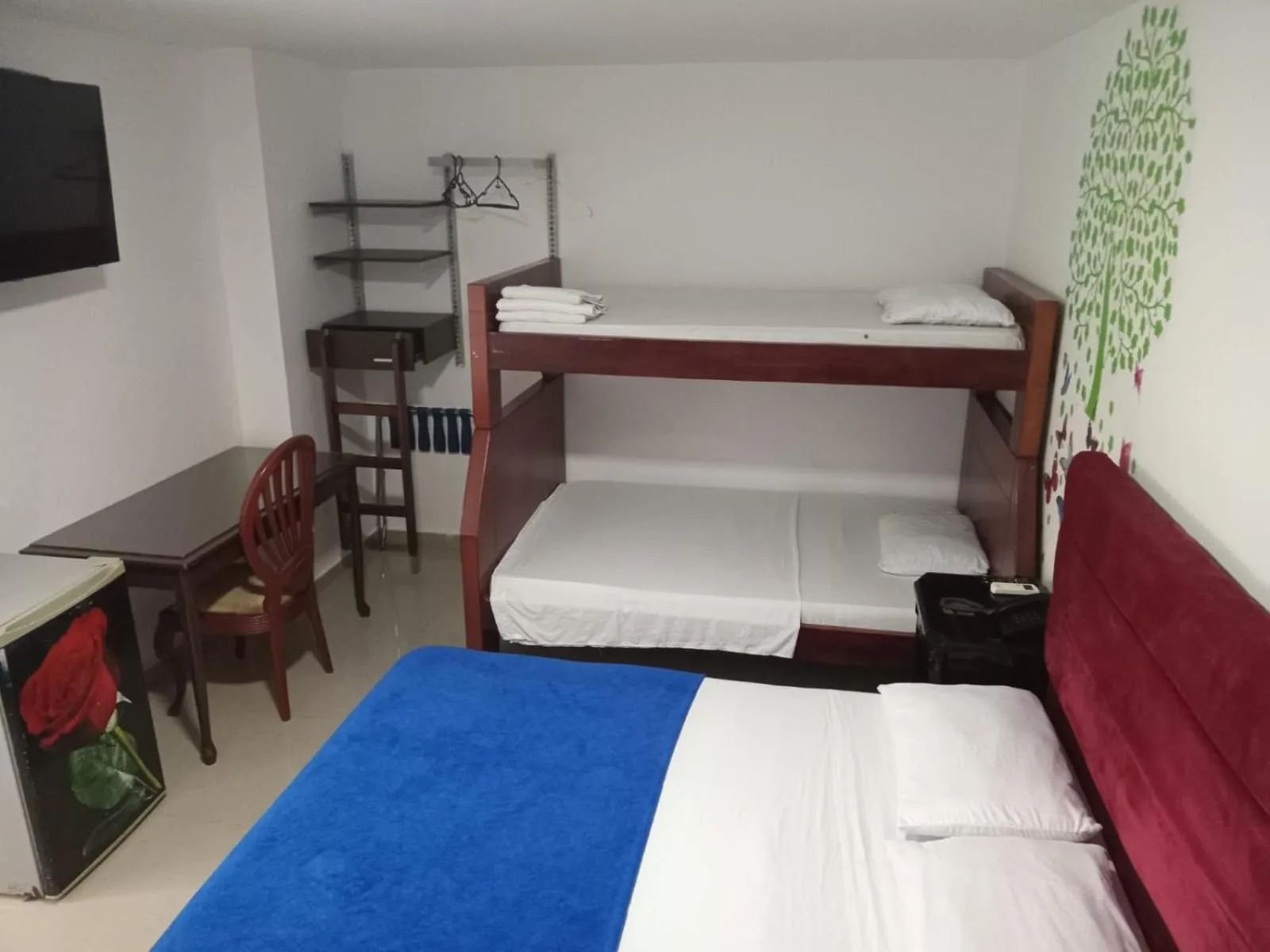 Bed in Hotel Intersuites