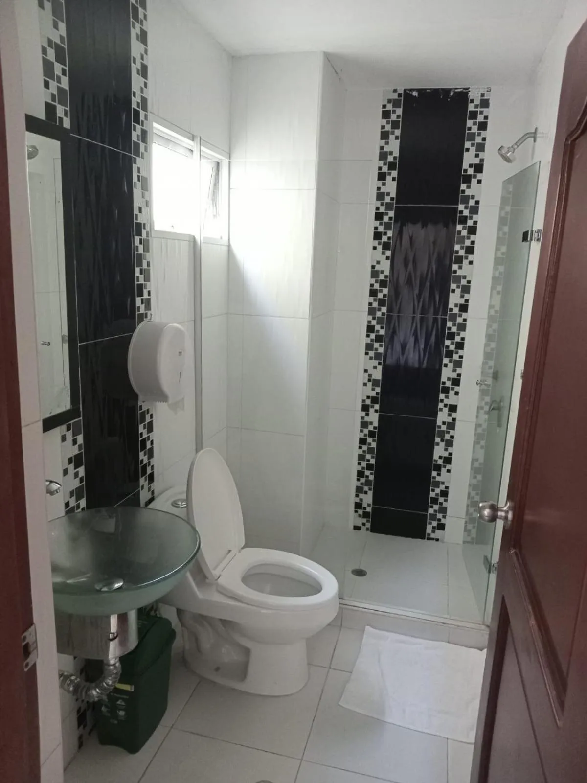 Bathroom in Hotel Intersuites