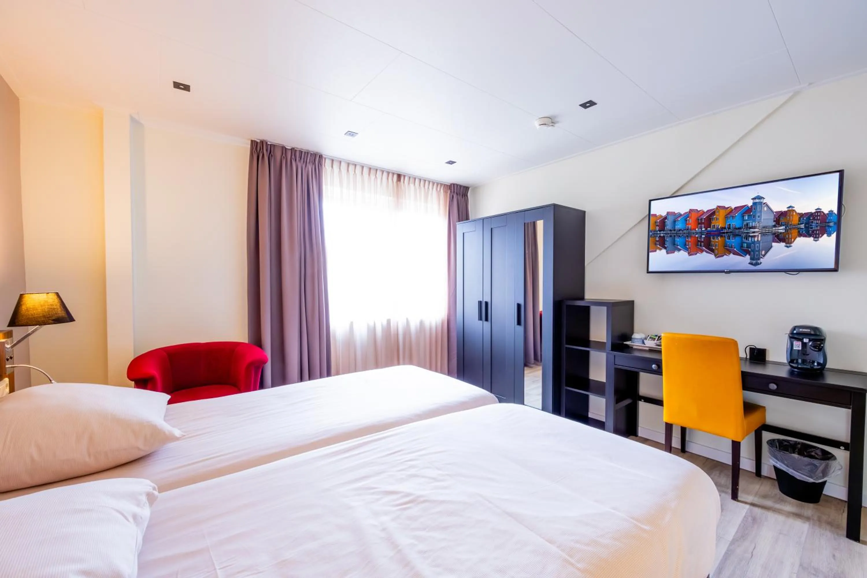 Bedroom, Bed in Best Western Plus Hotel Restaurant Aduard