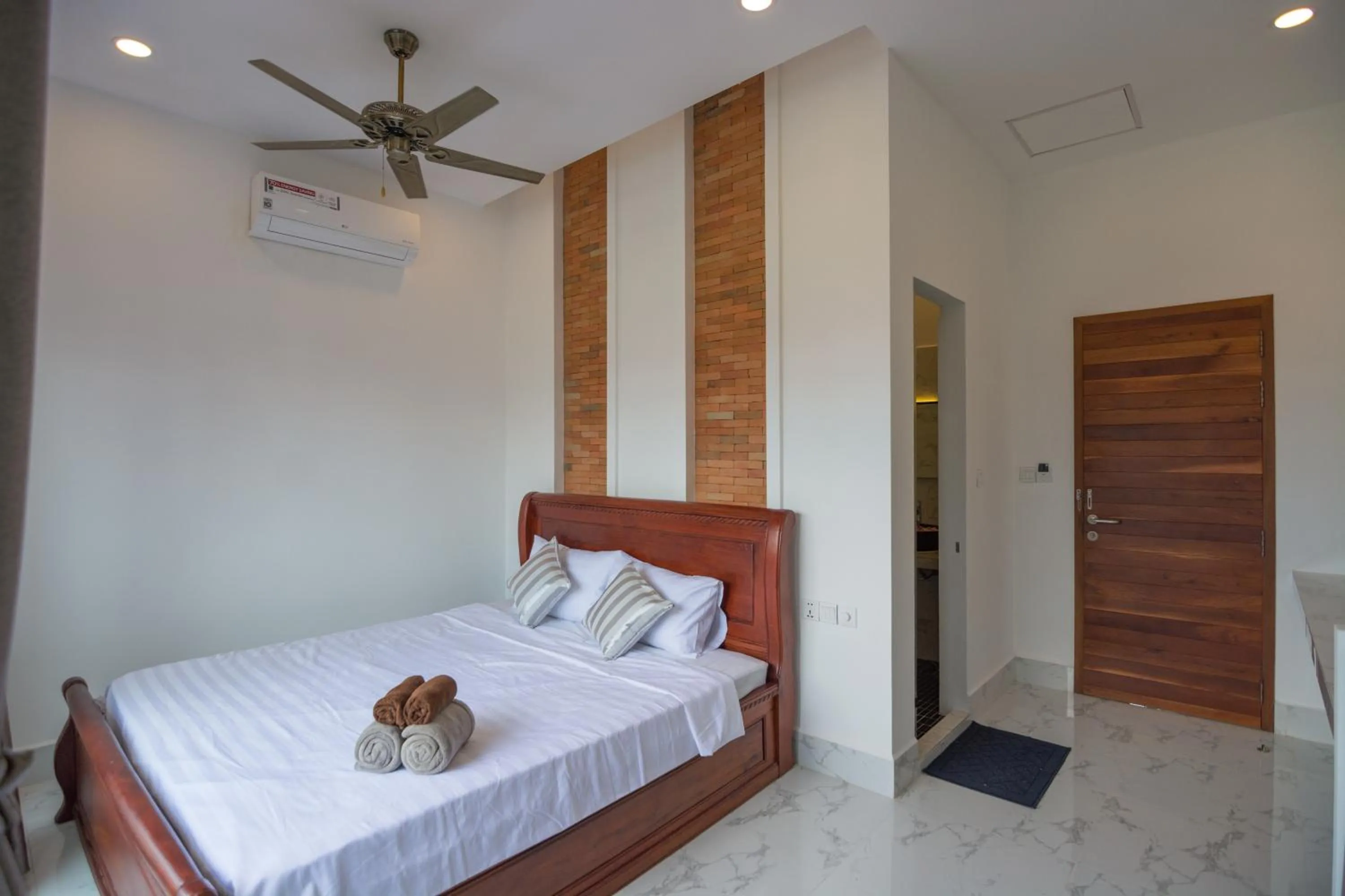 Bedroom, Bed in Siemreap City Residence