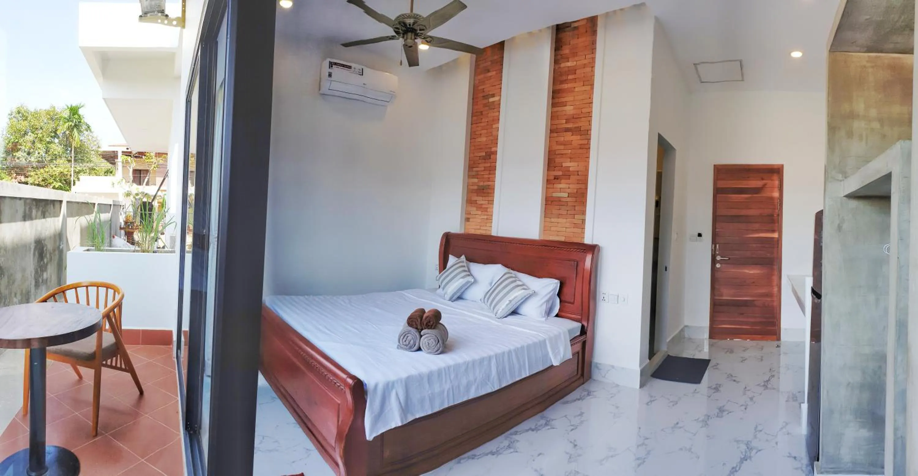Bedroom, Bed in Siemreap City Residence