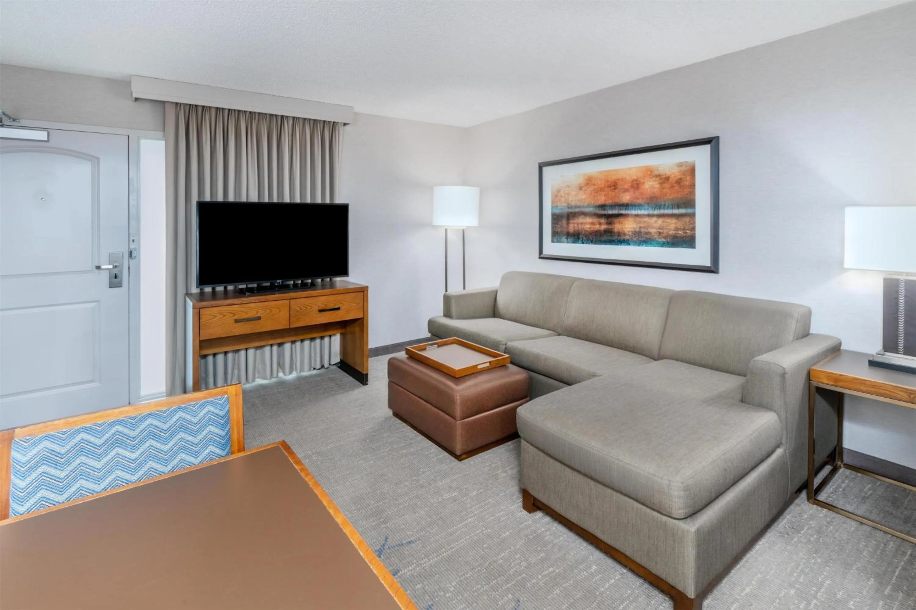 Living room in Embassy Suites by Hilton Colorado Springs