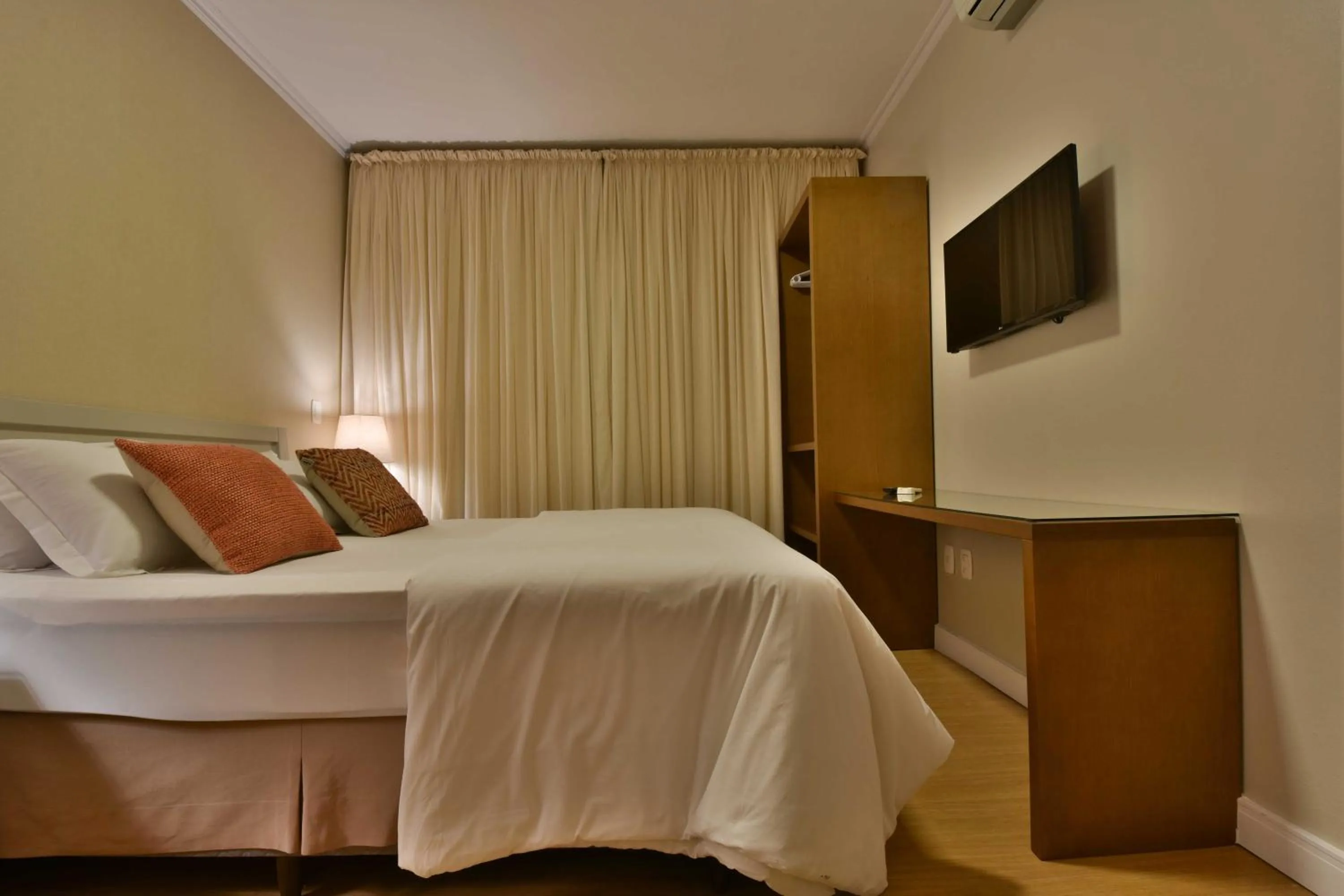 Bedroom, Bed in Pousada Ares da Serra - Centro