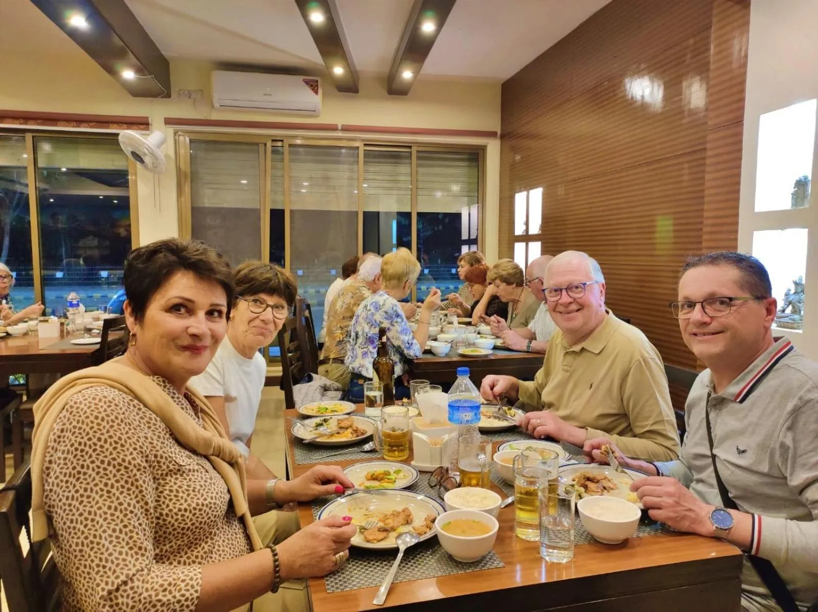 Restaurant/places to eat in Hotel Peaceland Lumbini