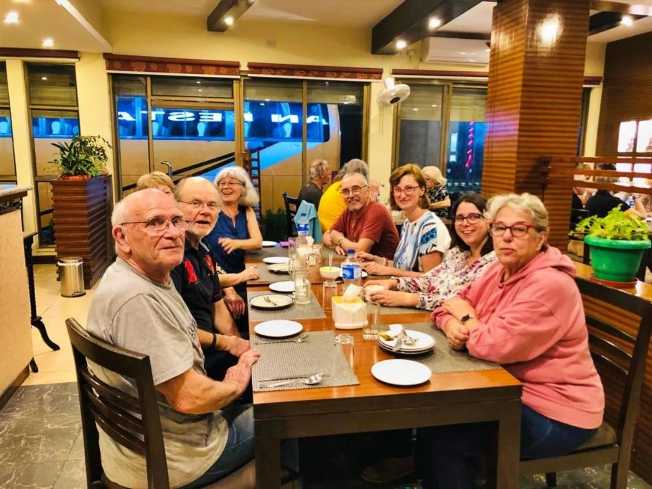 Restaurant/places to eat in Hotel Peaceland Lumbini