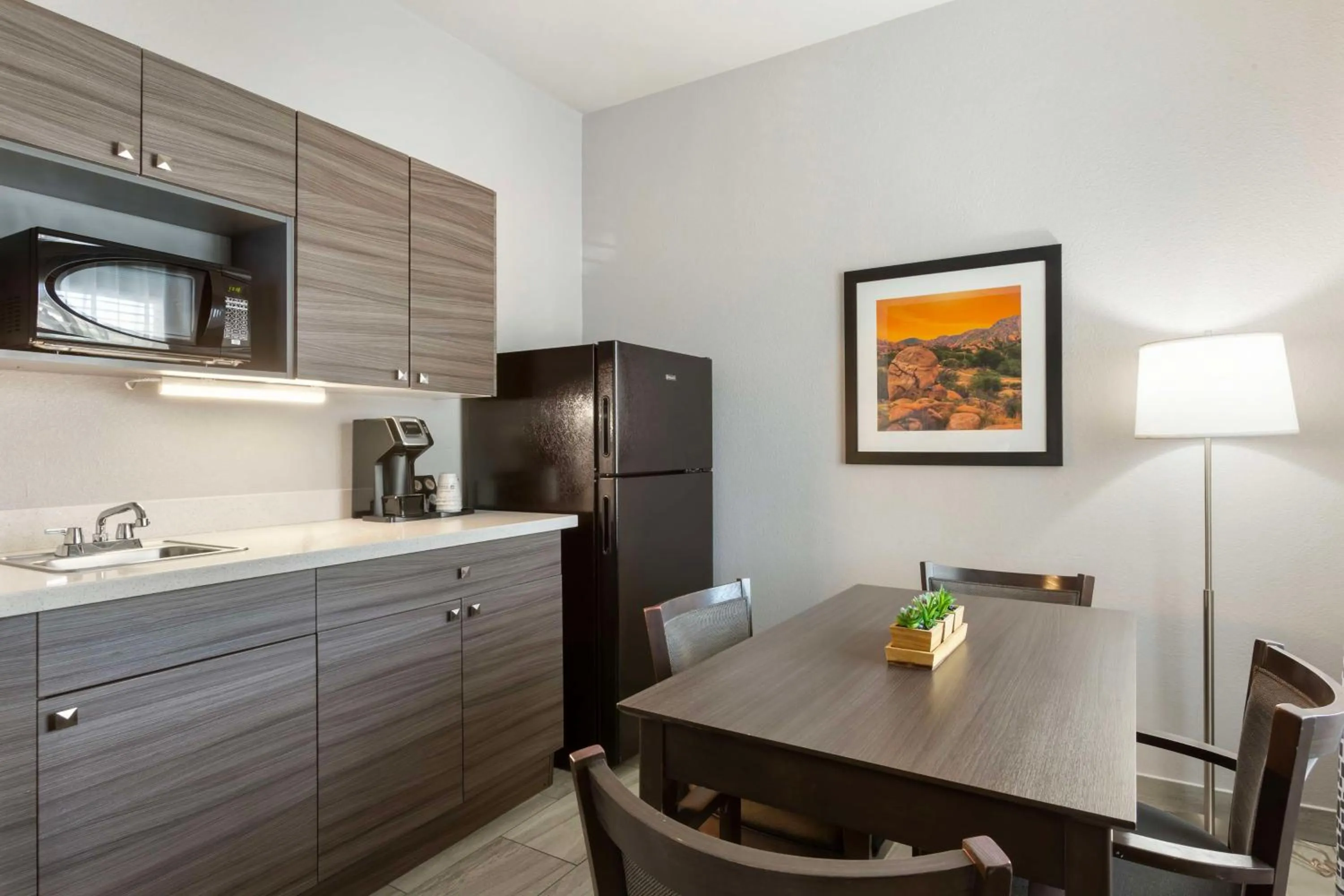 Bedroom in Best Western Plus Sun Canyon