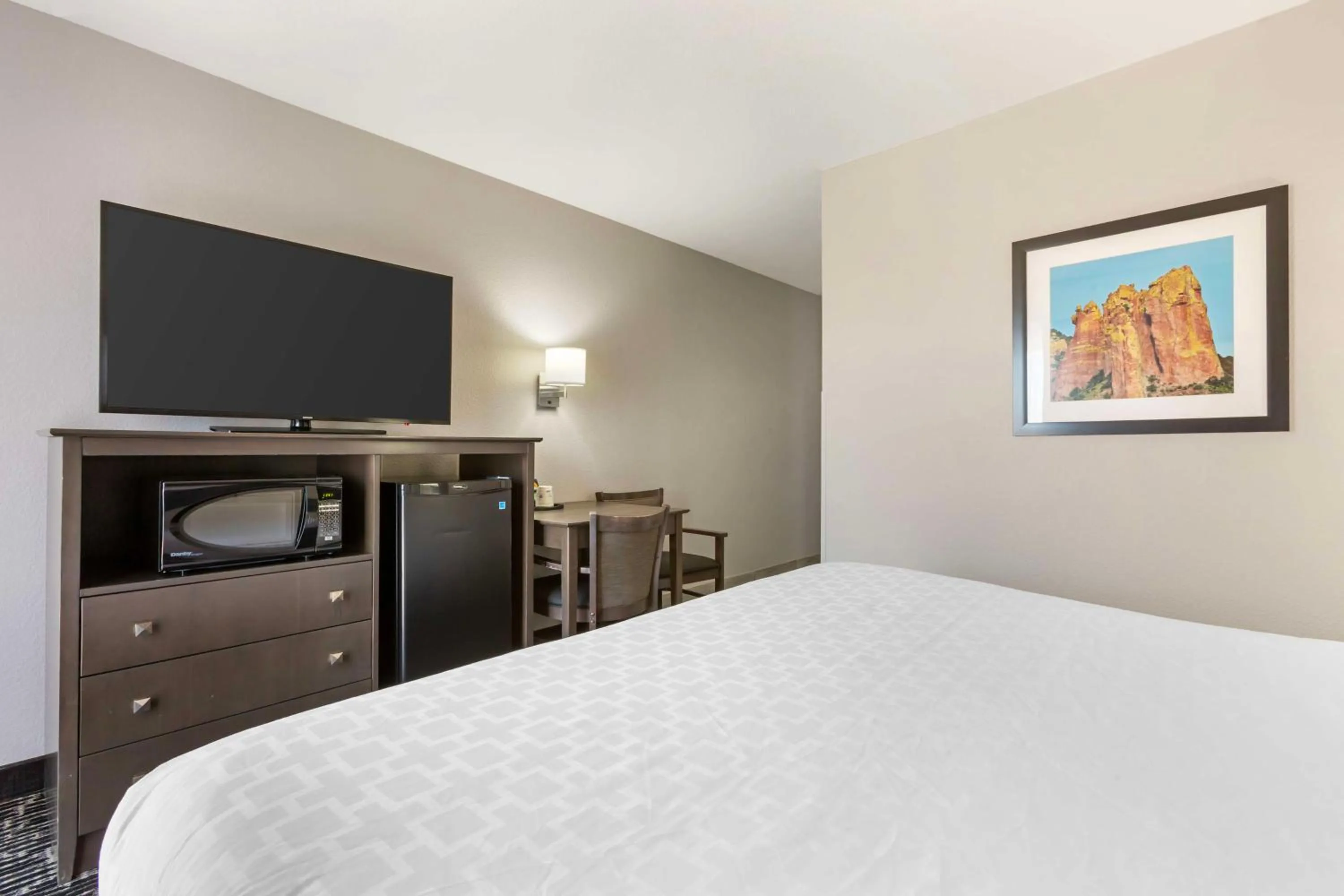 Bedroom, Bed in Best Western Plus Sun Canyon