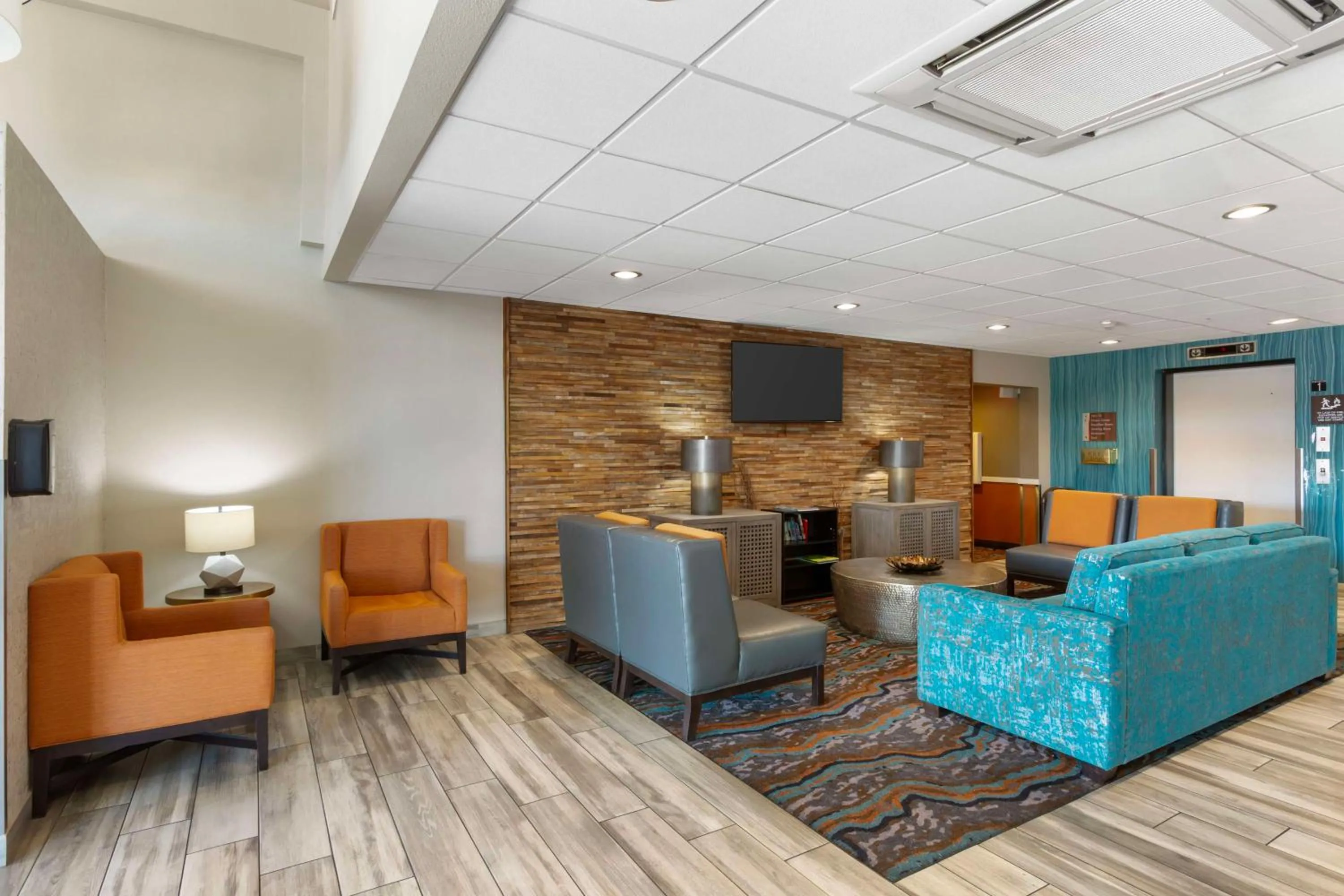 Lobby or reception in Best Western Plus Sun Canyon