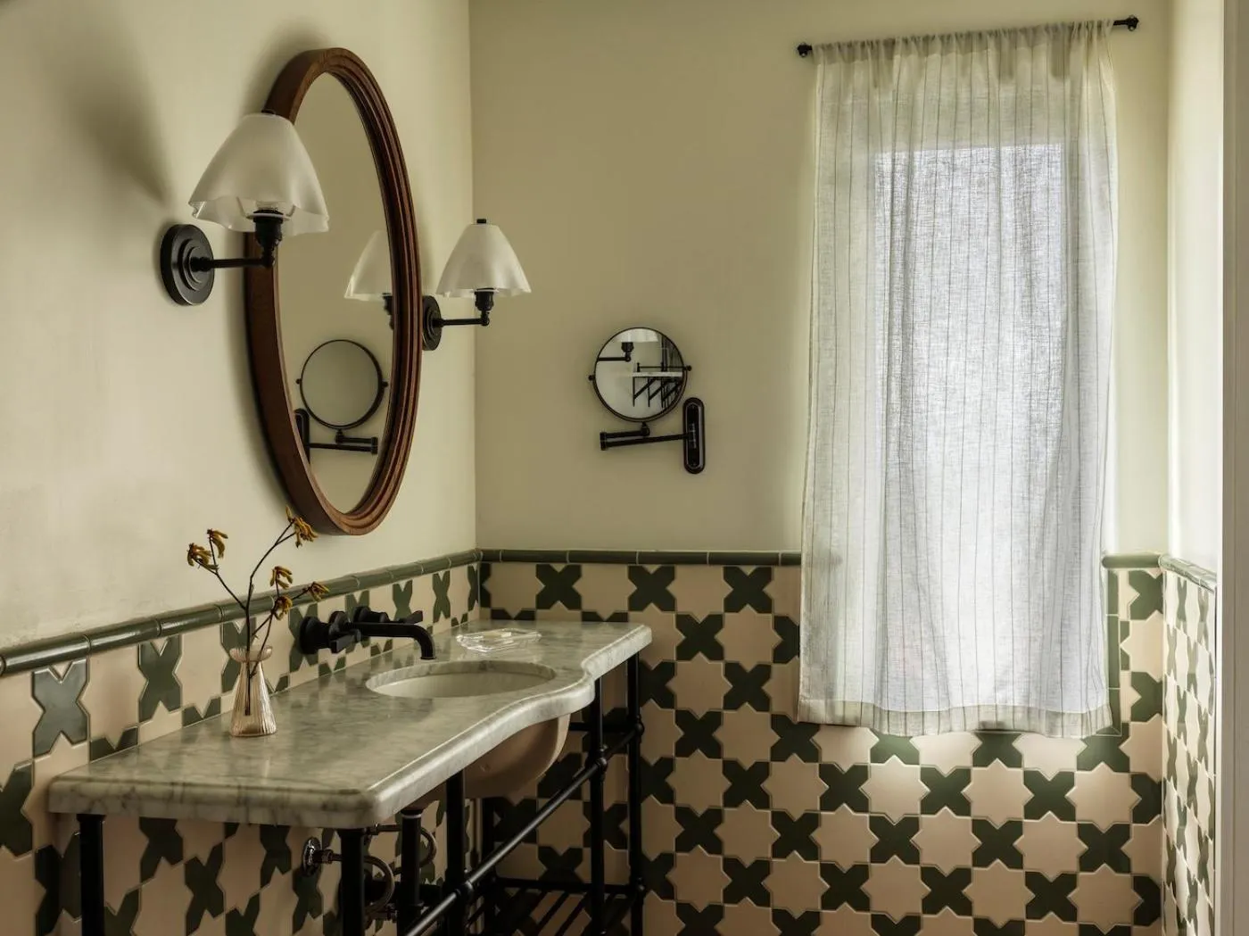 Bathroom in La Playa Hotel