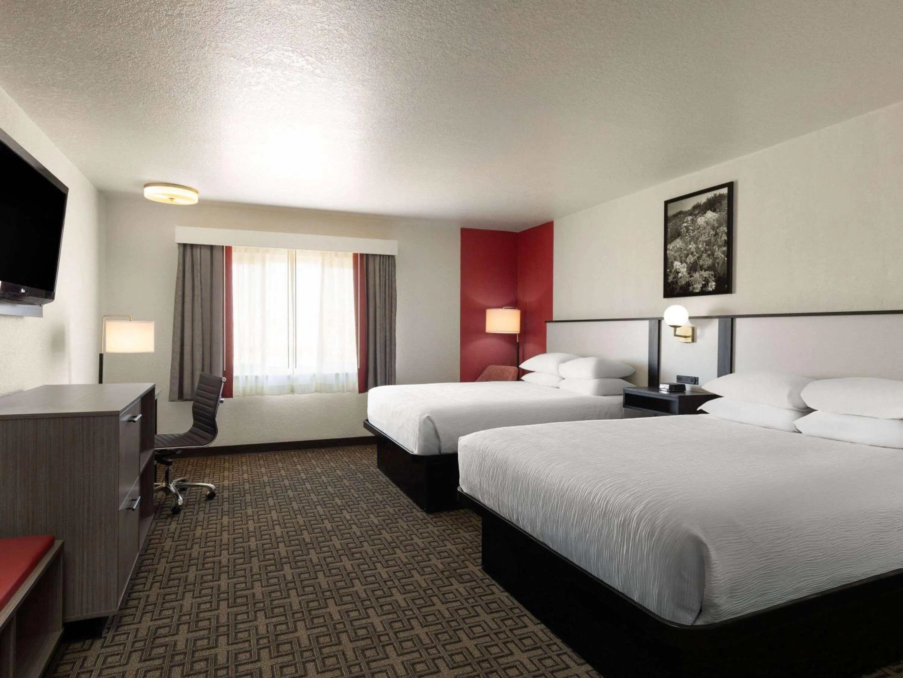 Photo of the whole room, Bed in Ramada by Wyndham Elko Hotel at Stockmen's Casino