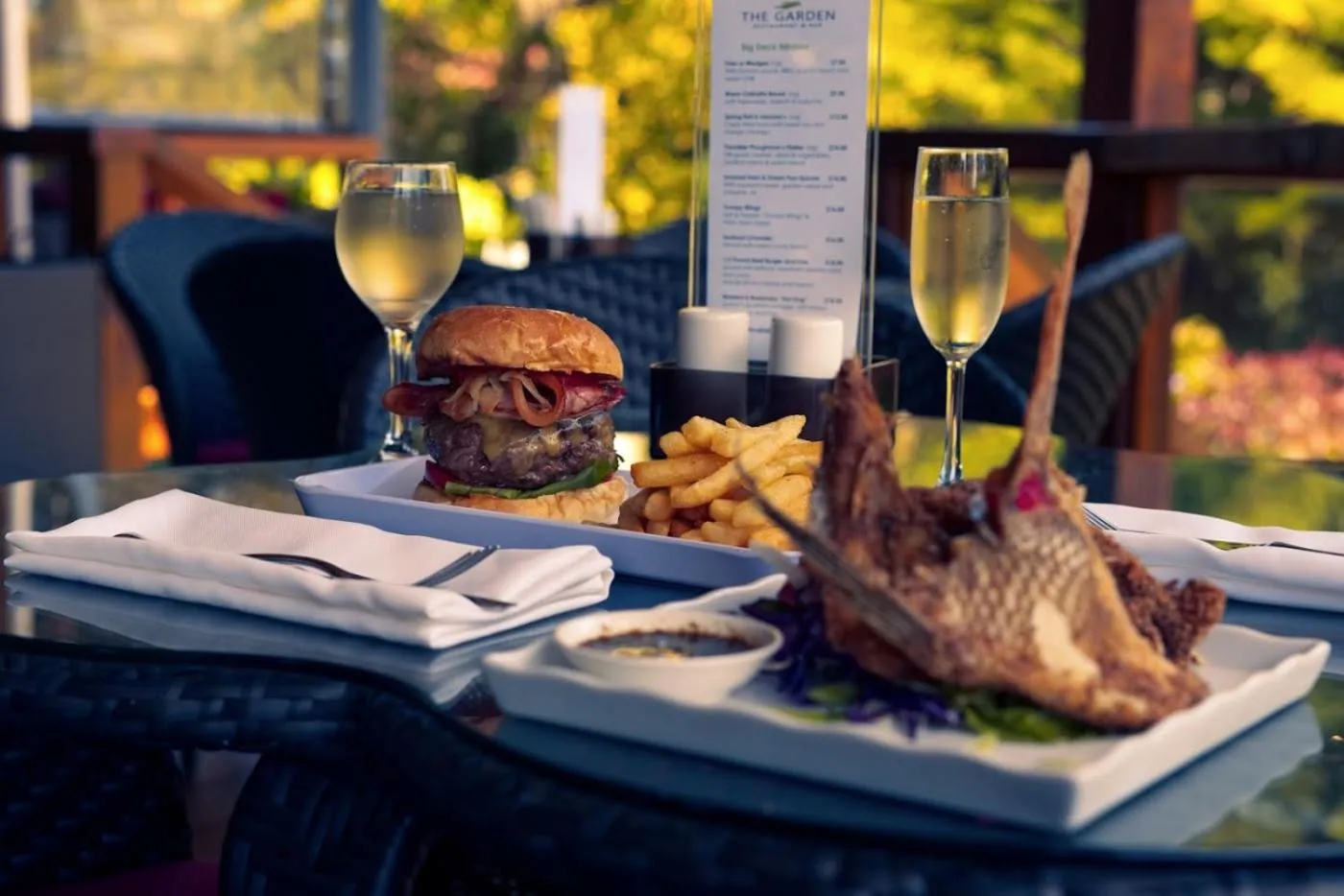 Meals in Paradise Hotel & Resort