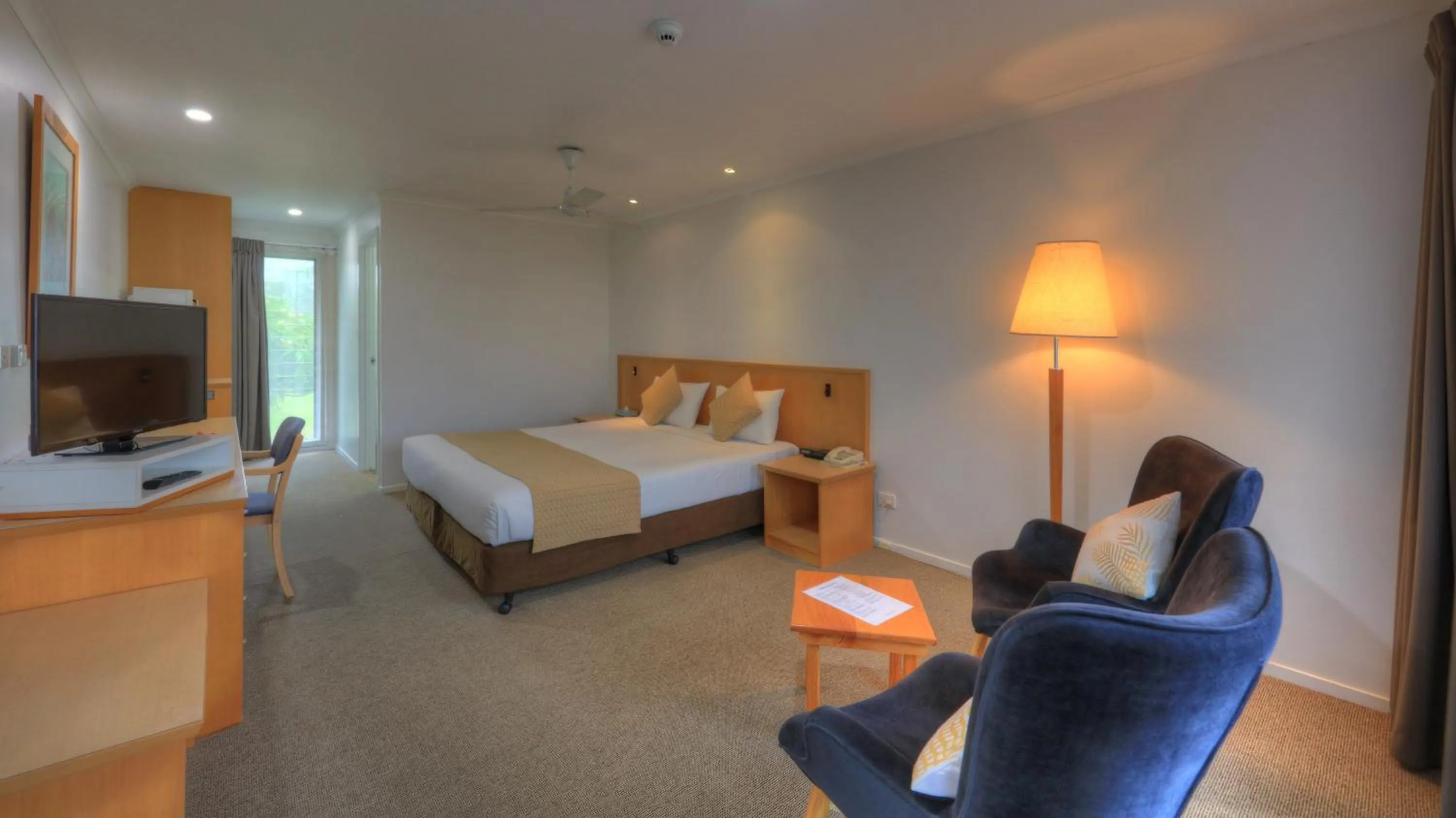 Photo of the whole room, Bed in Paradise Hotel & Resort