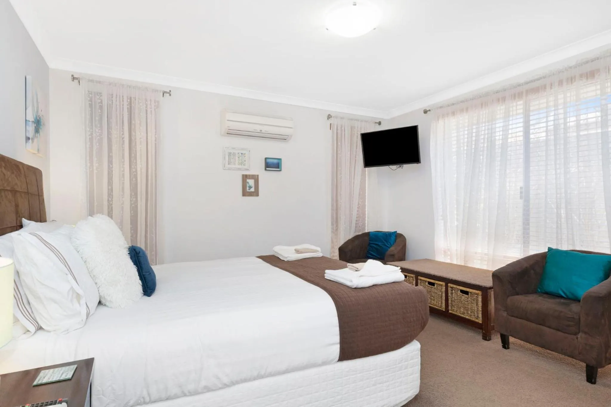Bed in Baudins of Busselton Bed and Breakfast - Adults only
