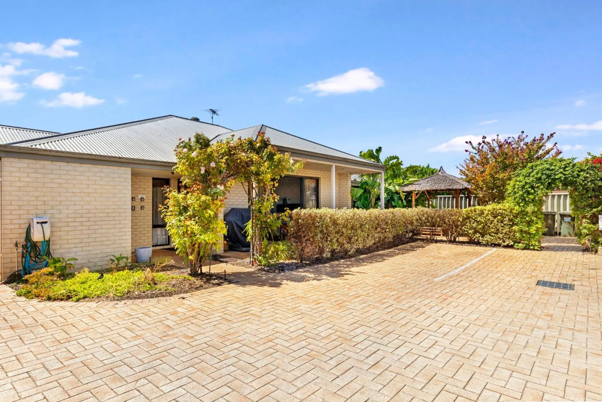 Parking in Baudins of Busselton Bed and Breakfast - Adults only