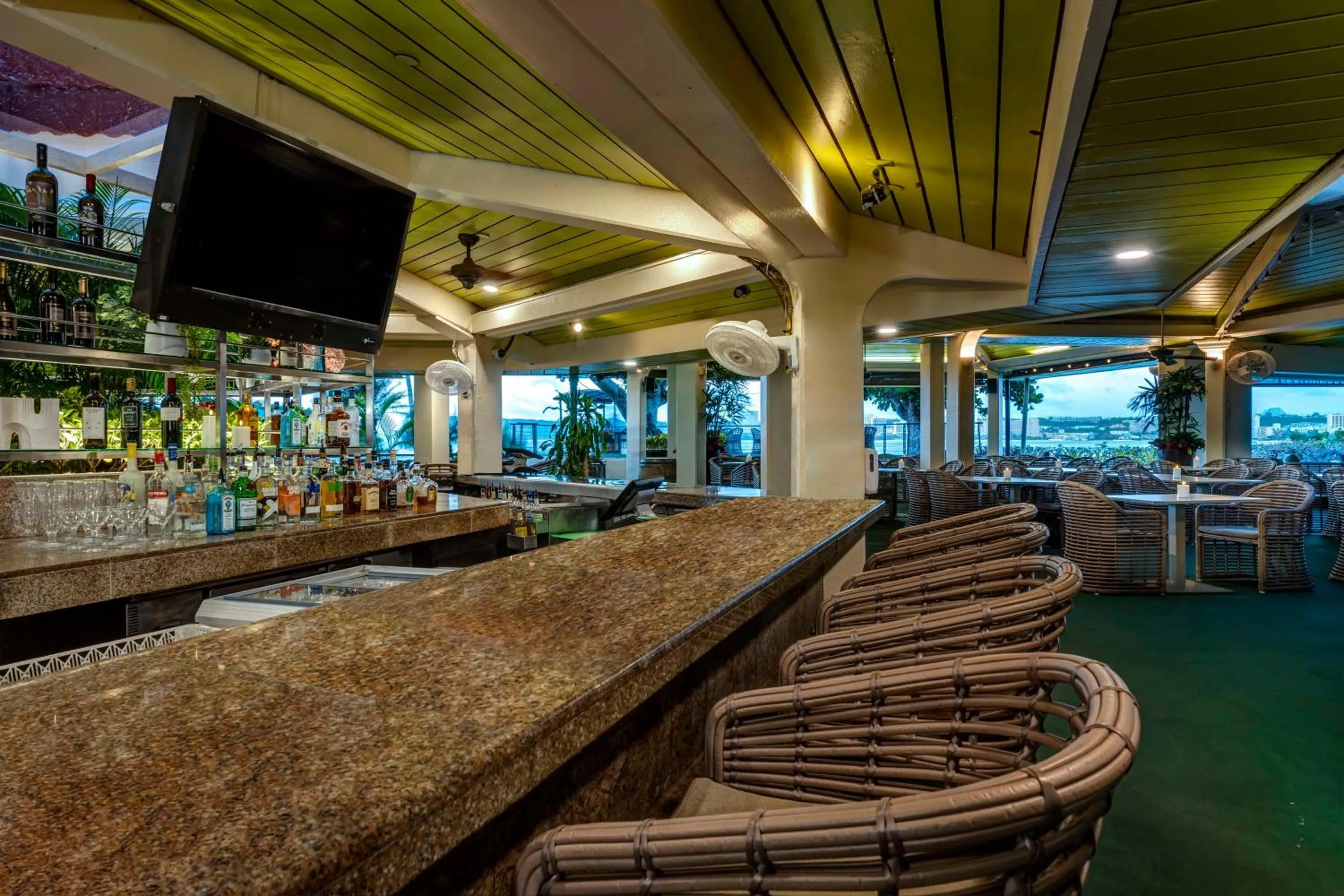 Restaurant/places to eat in Hilton Guam Resort & Spa