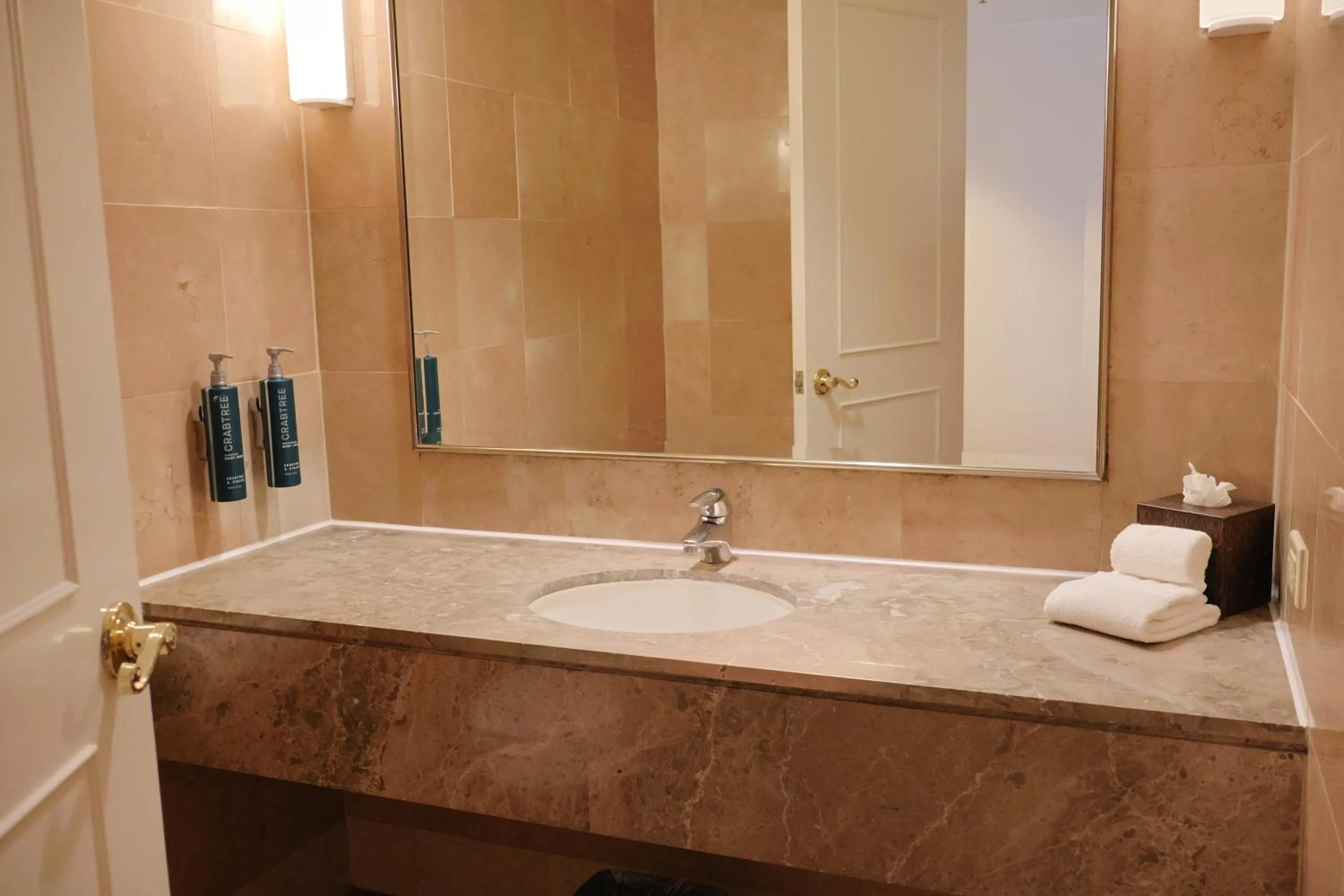 Toilet in Hilton Guam Resort & Spa