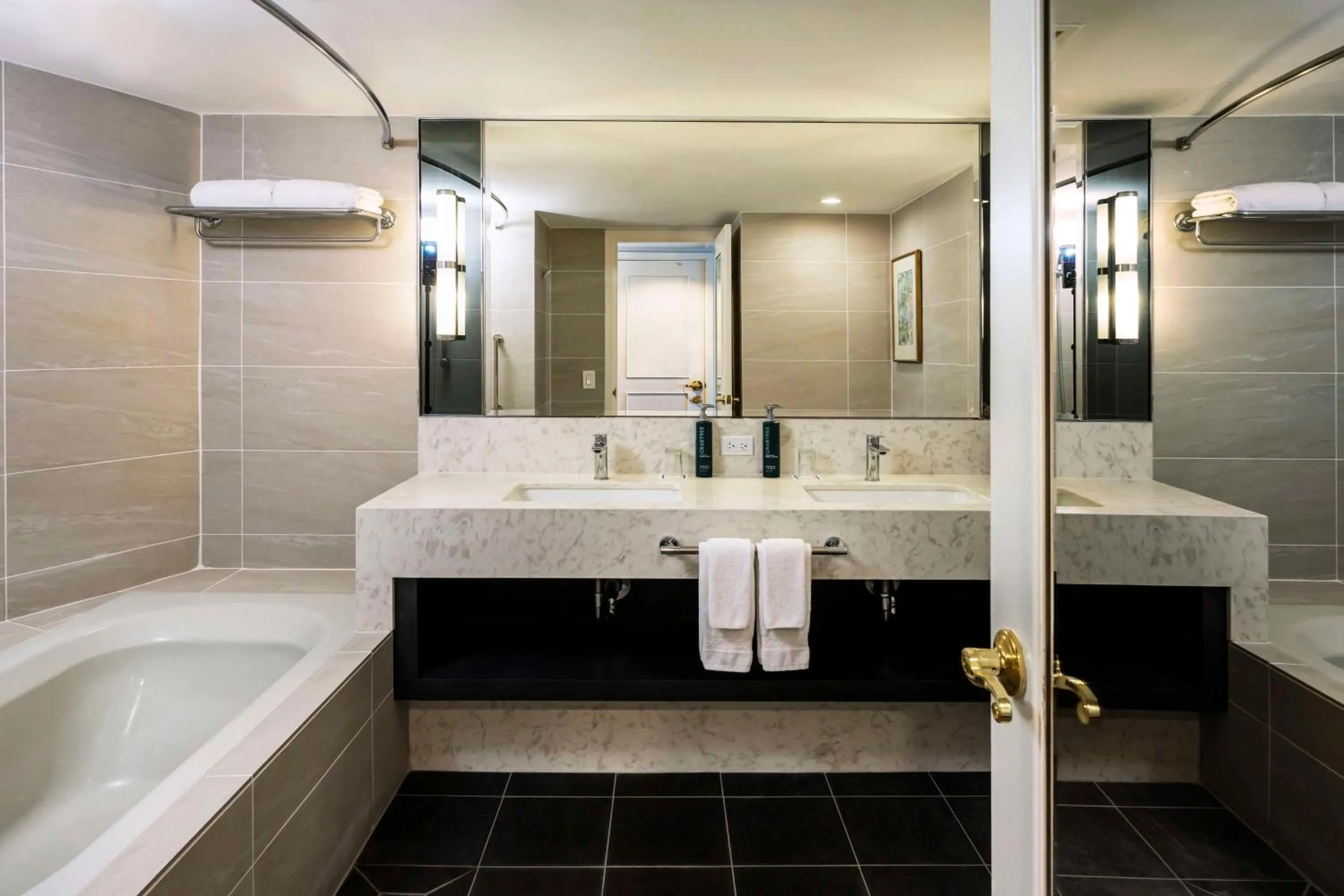 Bathroom in Hilton Guam Resort & Spa