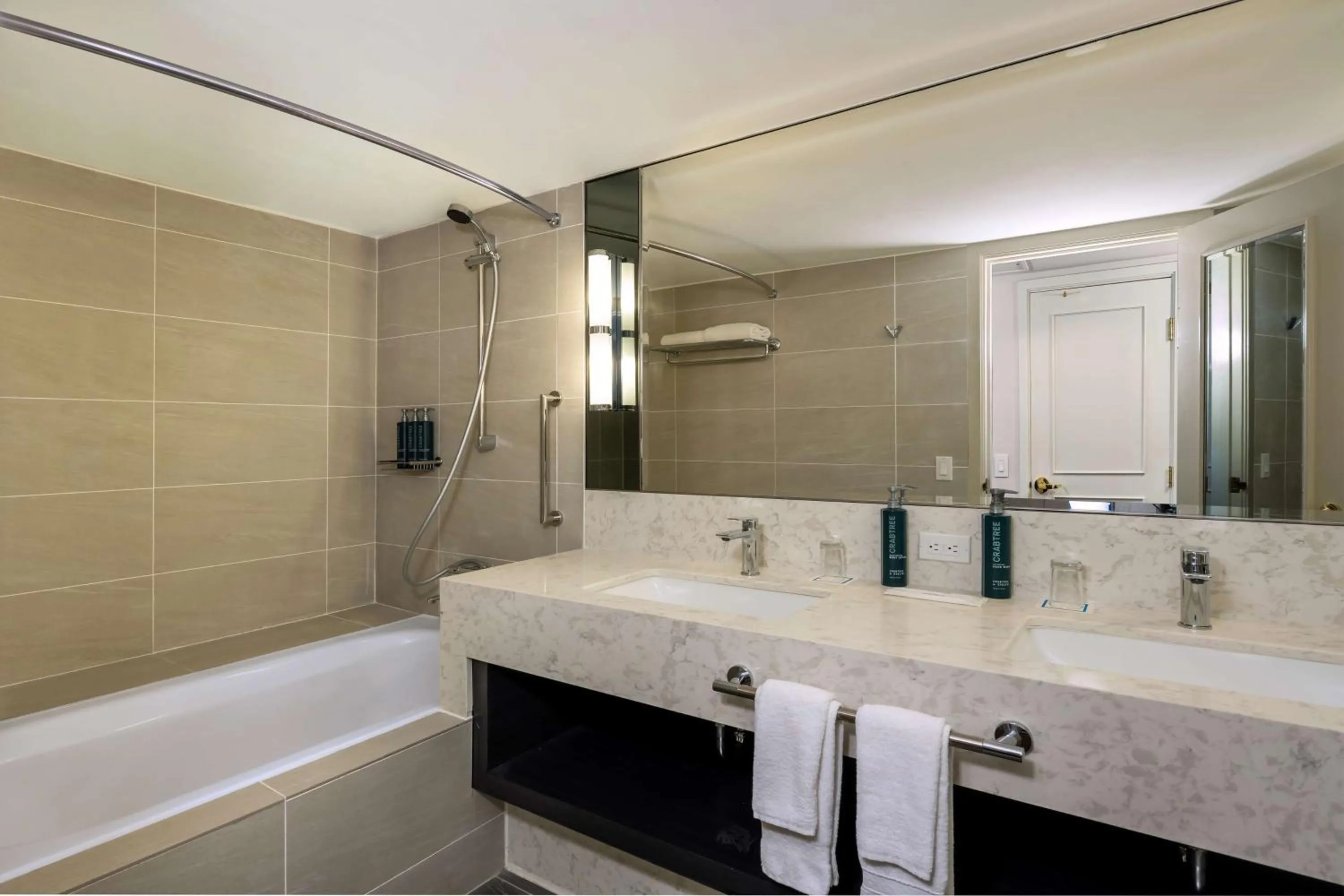 Bathroom in Hilton Guam Resort & Spa