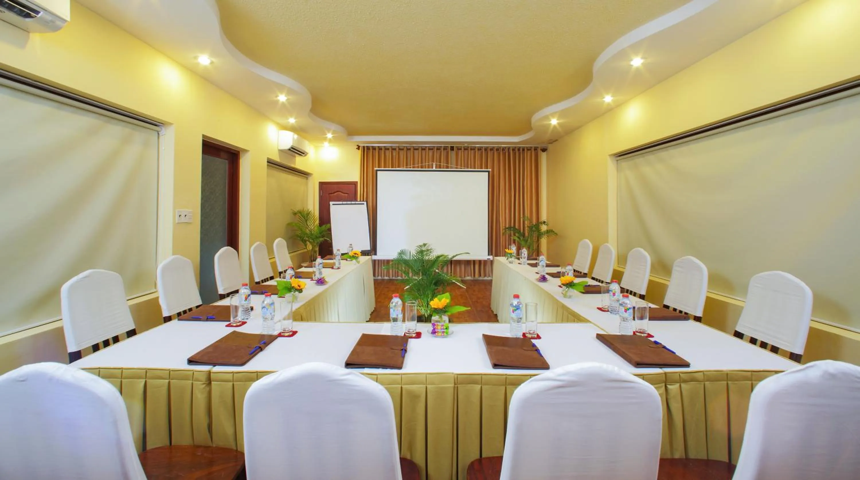 Meeting/conference room in Kim Hoa Resort