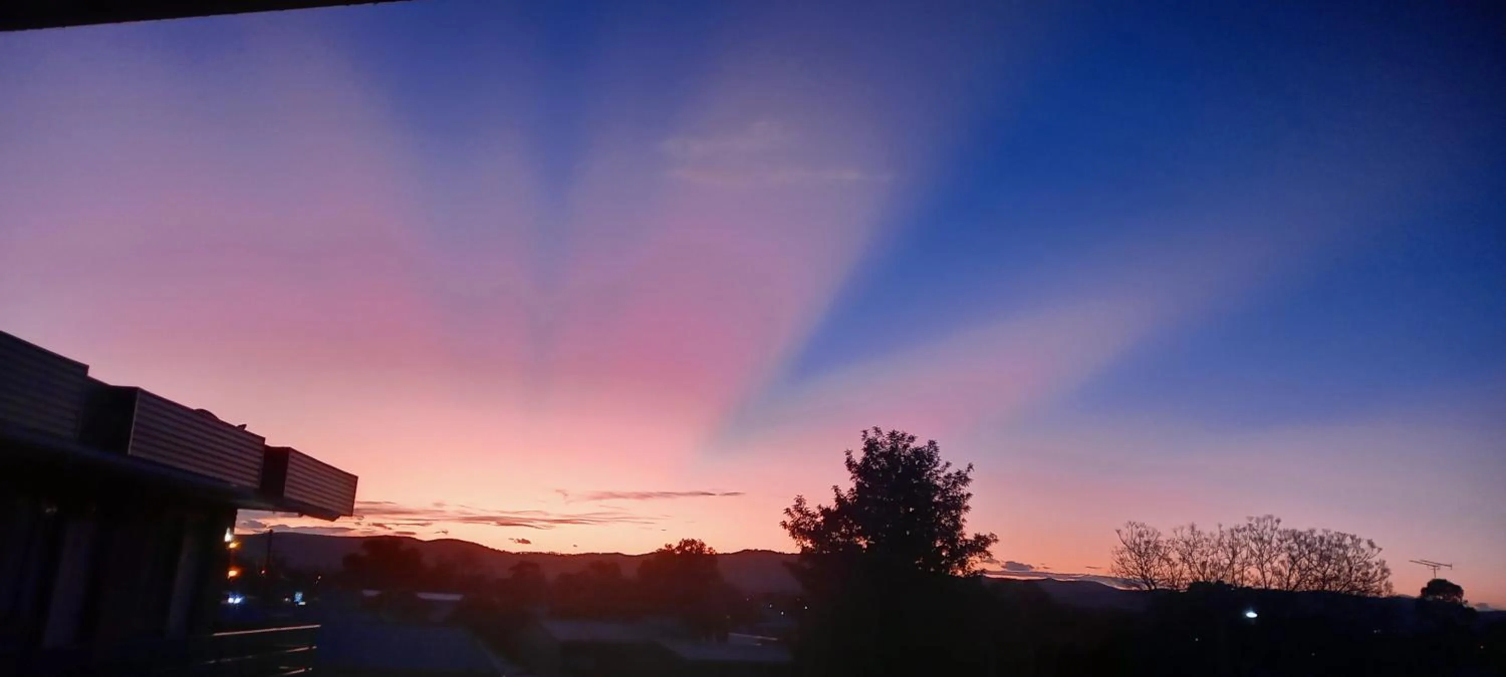 Sunset in Cessnock Vintage Motor Inn