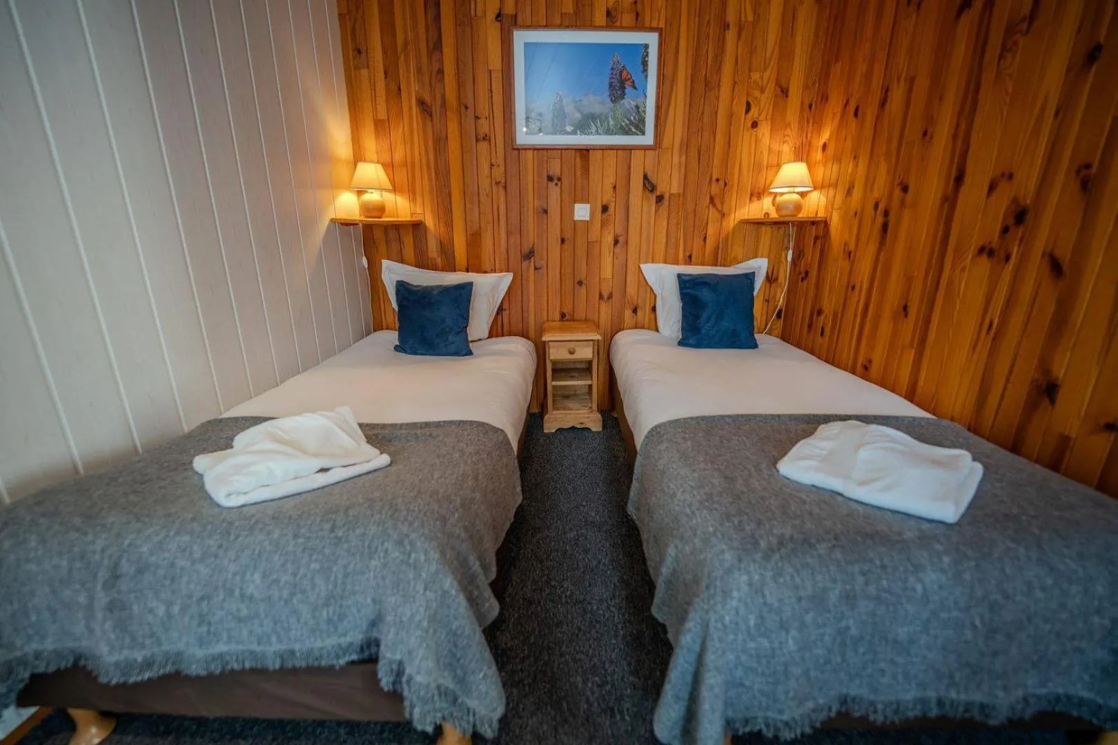 Bed in Hôtel du Centre