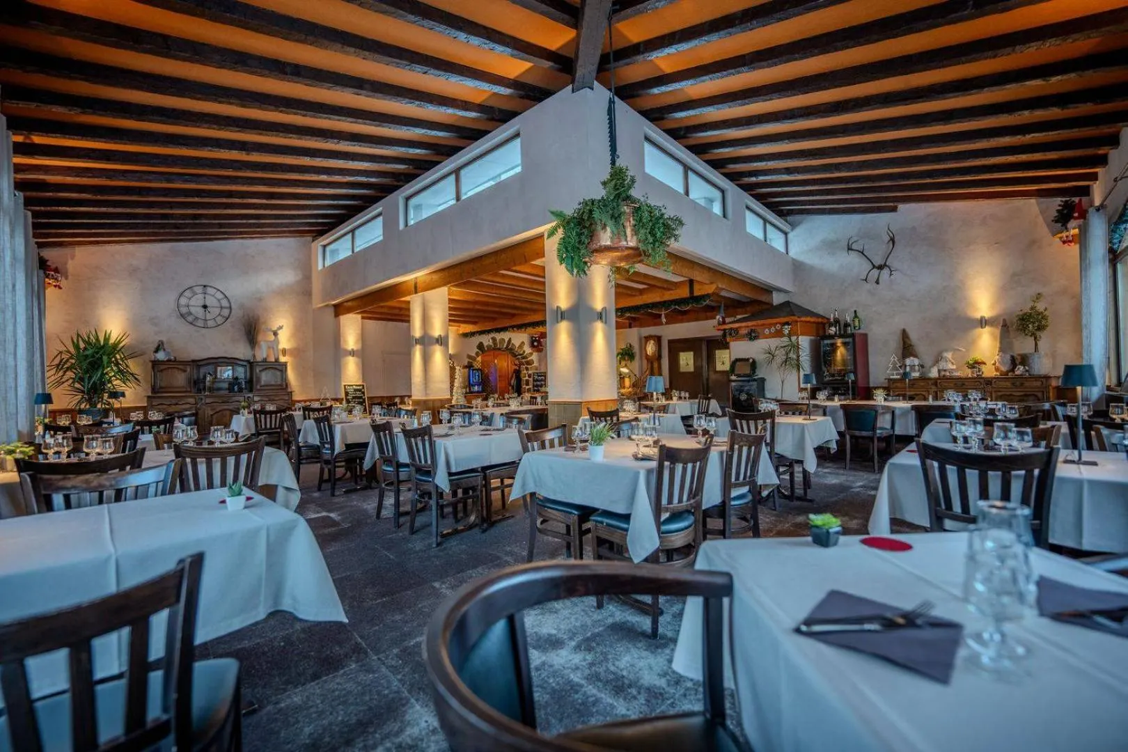 Restaurant/places to eat in Hôtel du Centre