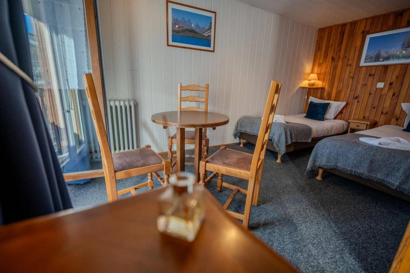 Bed in Hôtel du Centre