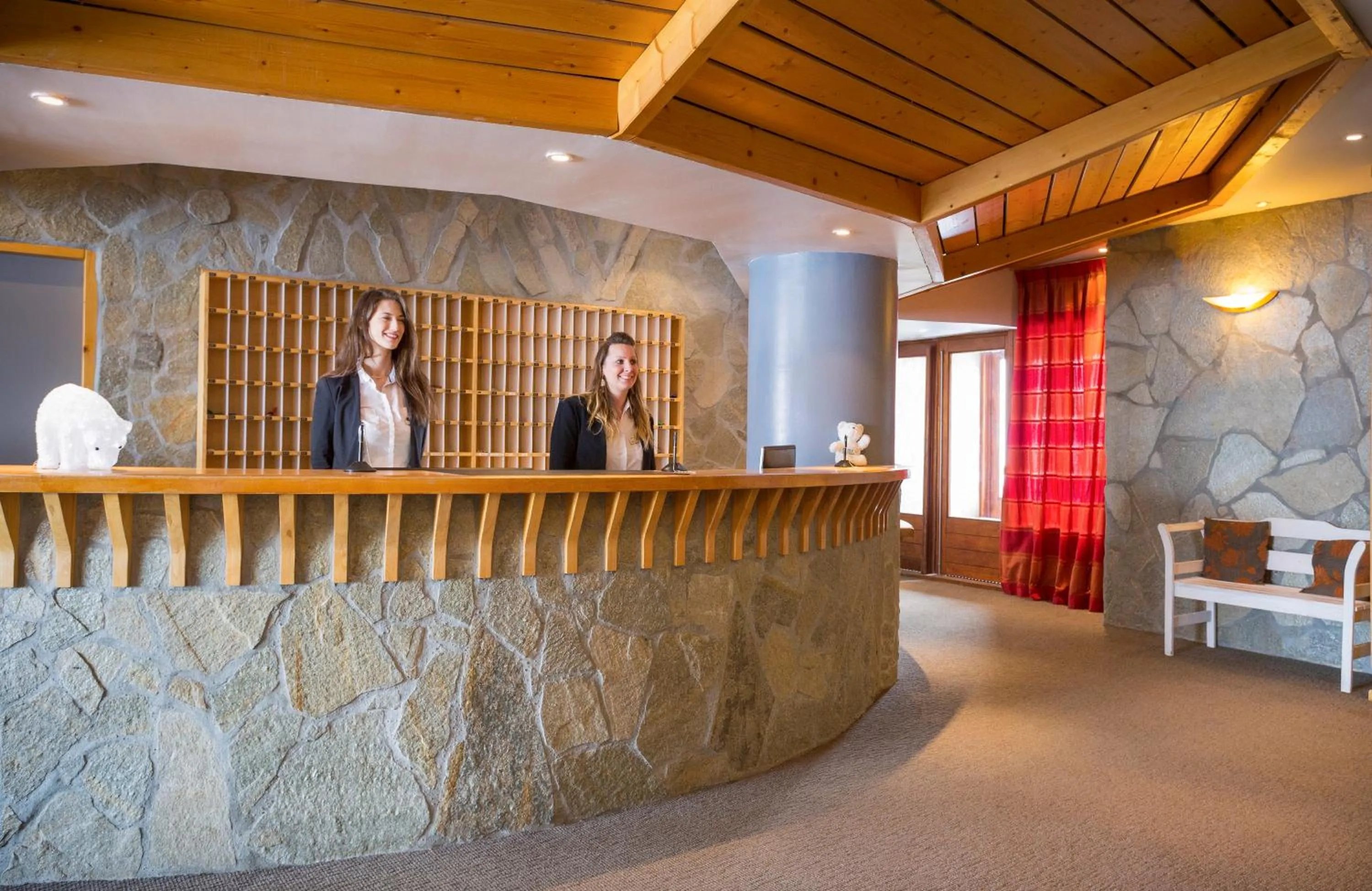 Staff in Hôtel Club MMV Les Mélèzes