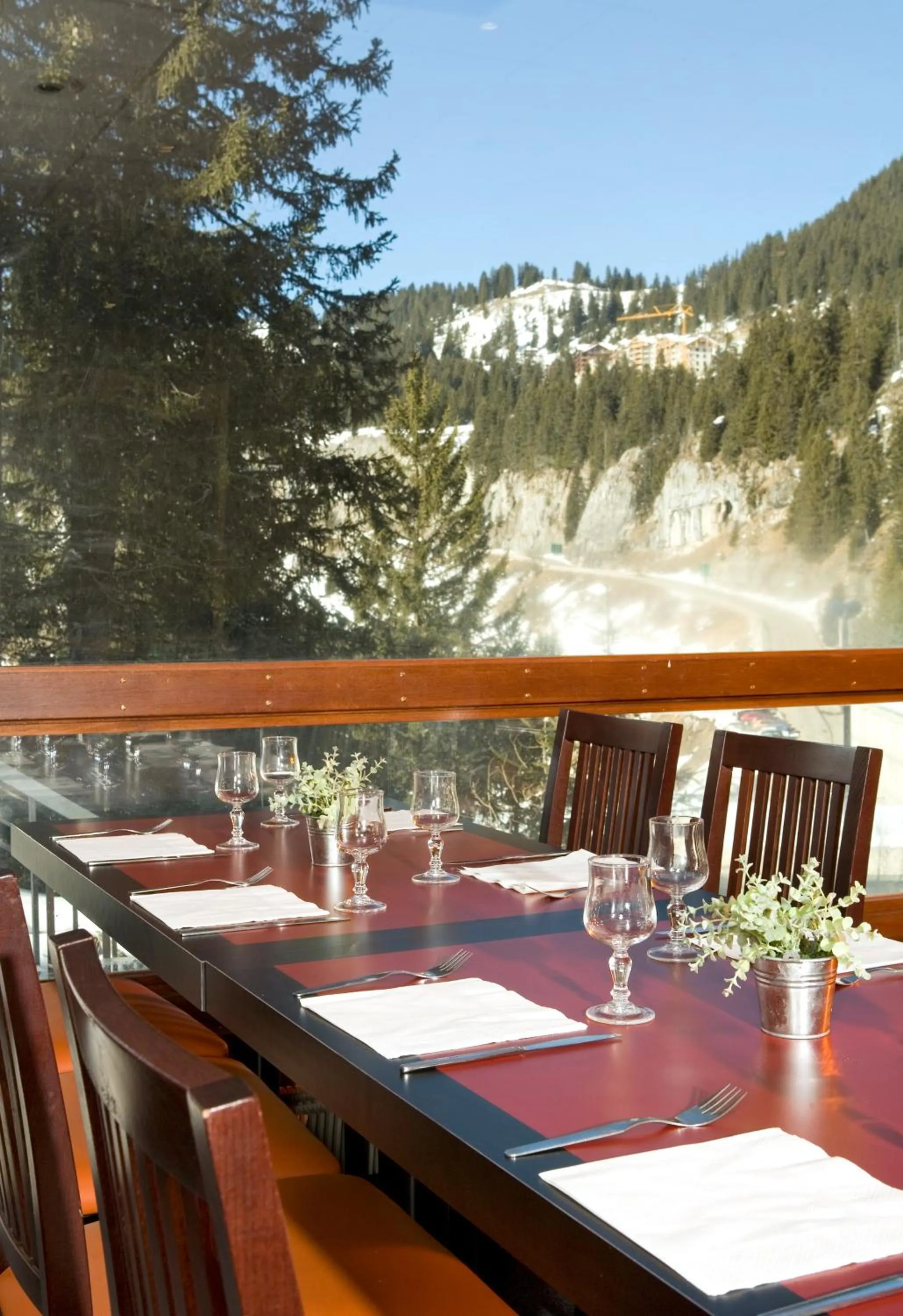 Restaurant/places to eat in Hôtel Club MMV Le Flaine