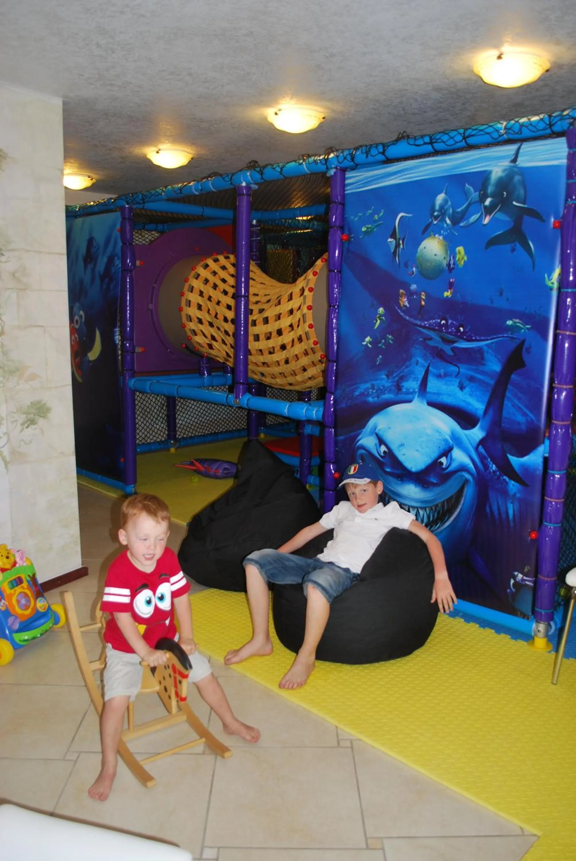 young children in Villa Anna