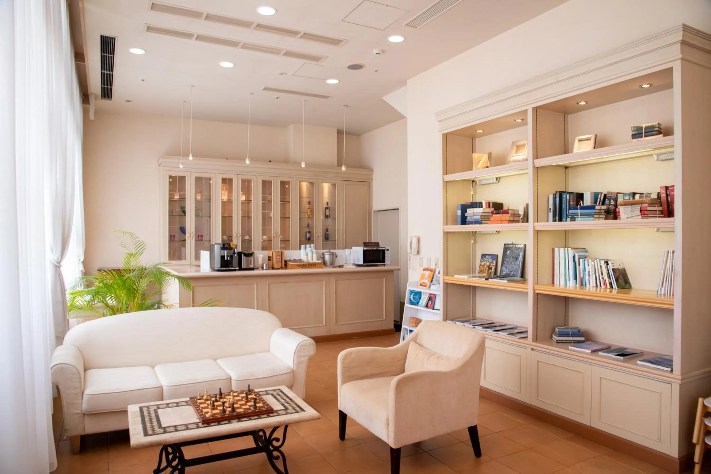 Coffee/tea facilities in Luke Plaza Hotel