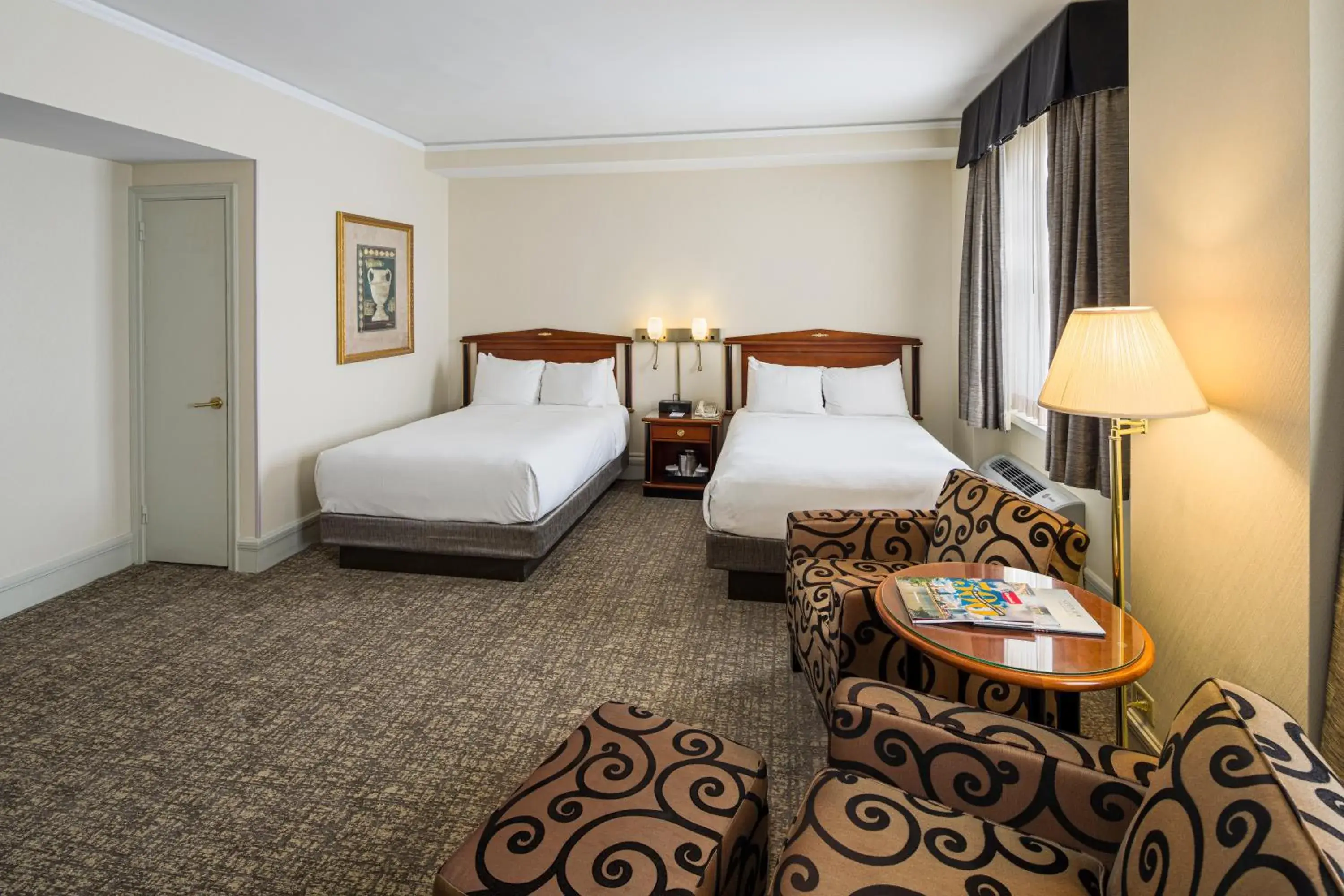 Double Room with Two Double Beds - Disability/Hearing Accessible in Hilton Cincinnati Netherland Plaza Double Room with Two Double Beds - Disability/Hearing Accessible in Hilton Cincinnati Netherland Plaza