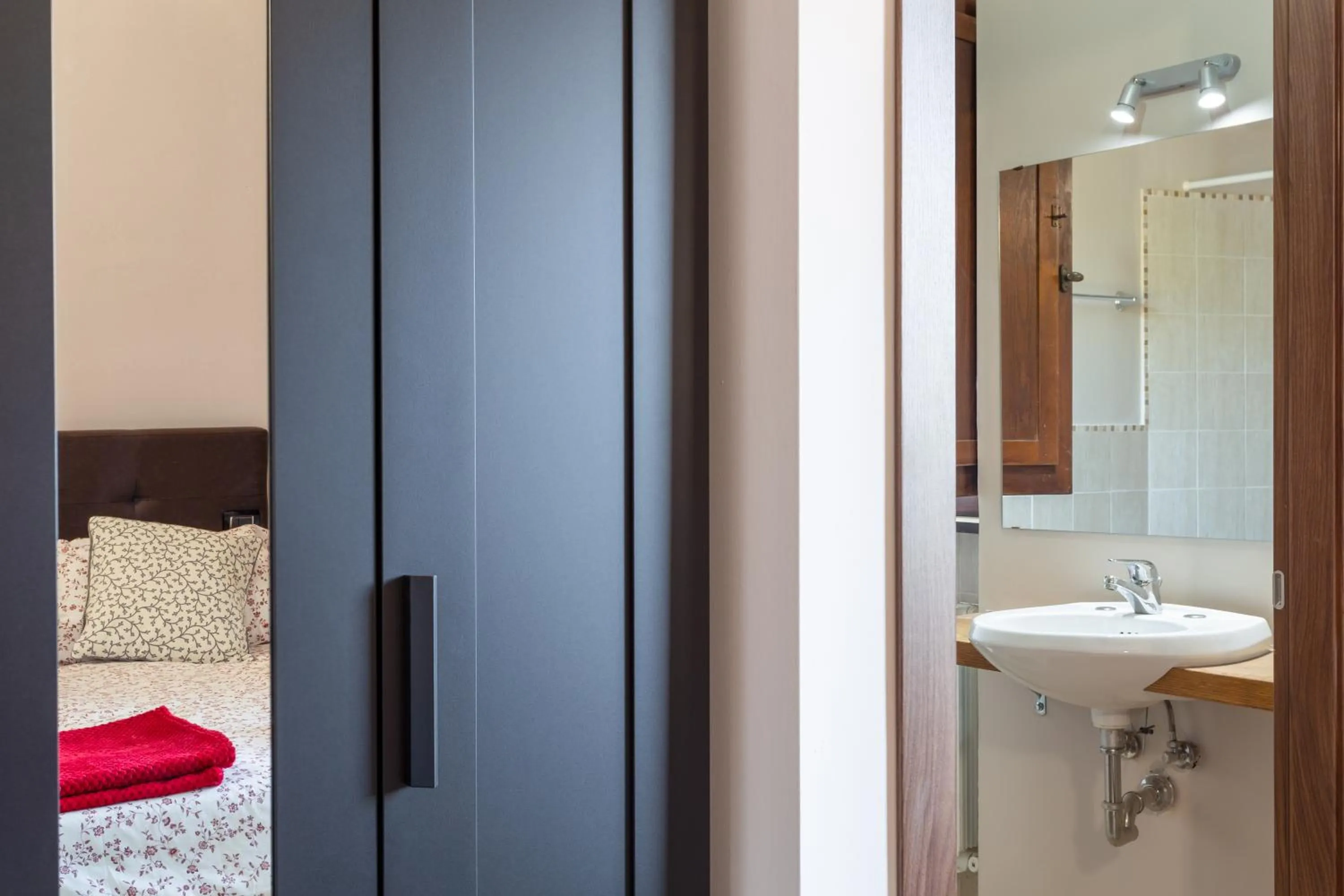 Bathroom in GH Borgo Pulciano Agriturismo