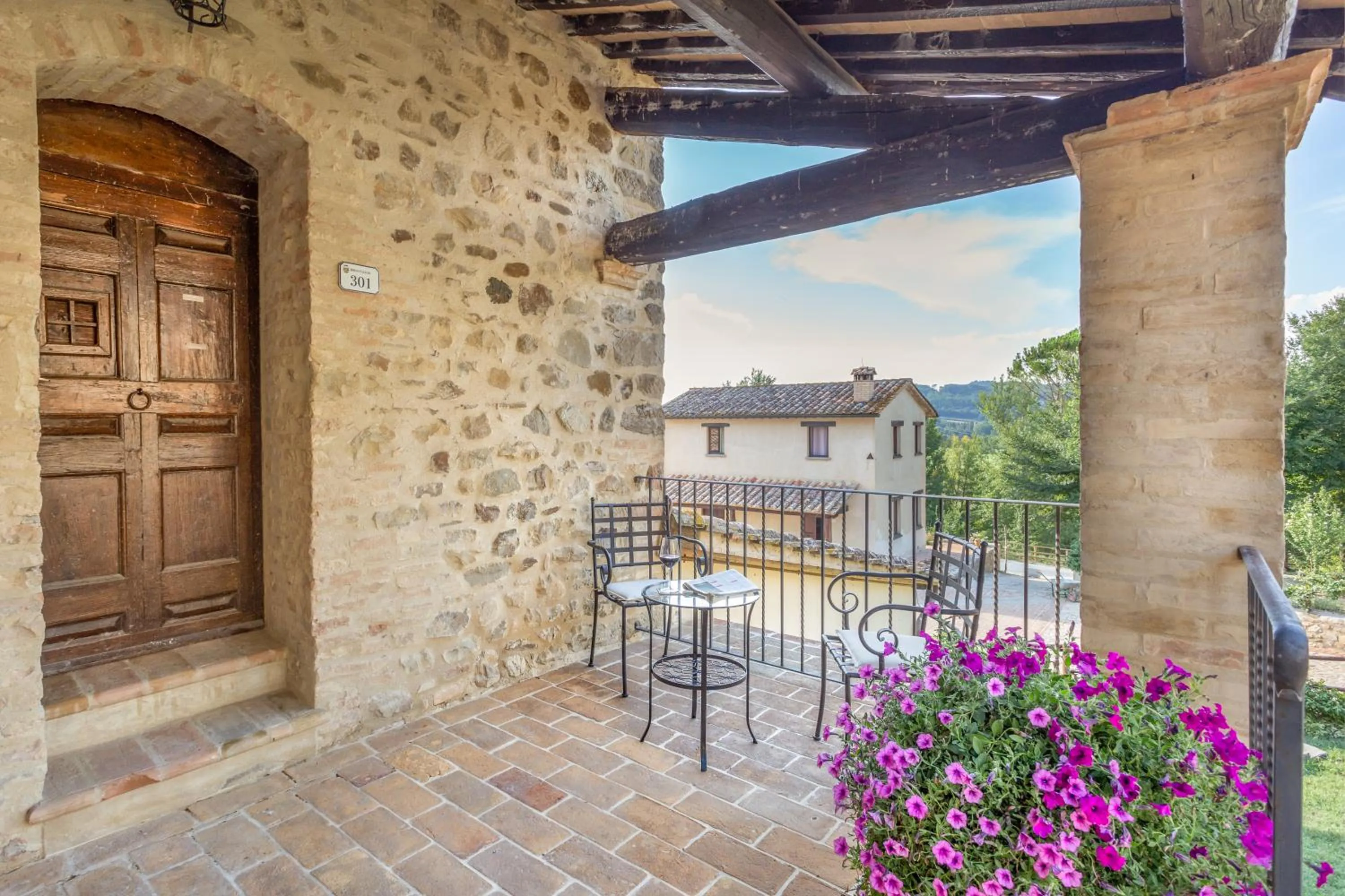 Patio in GH Borgo Pulciano Agriturismo