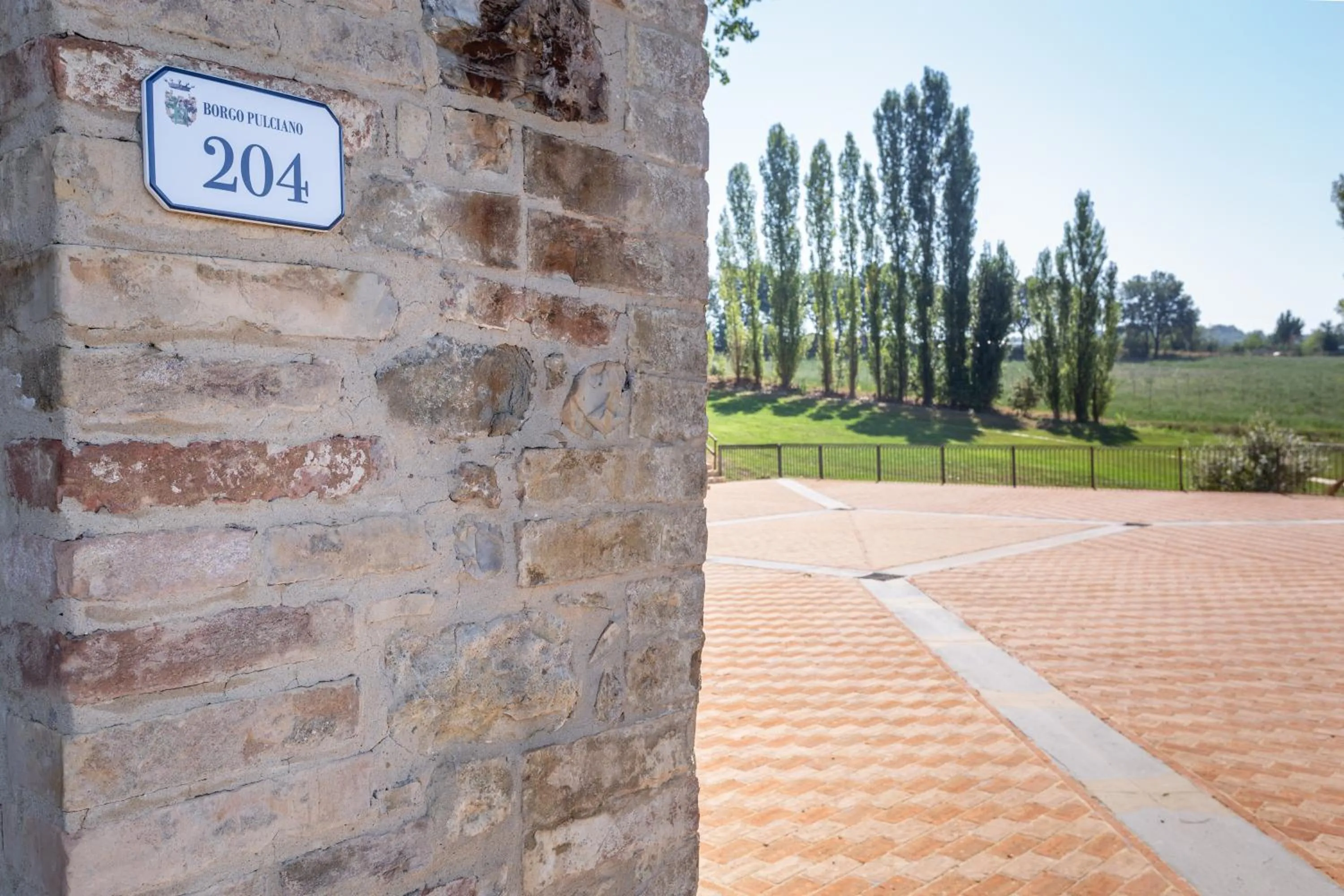 Decorative detail in GH Borgo Pulciano Agriturismo