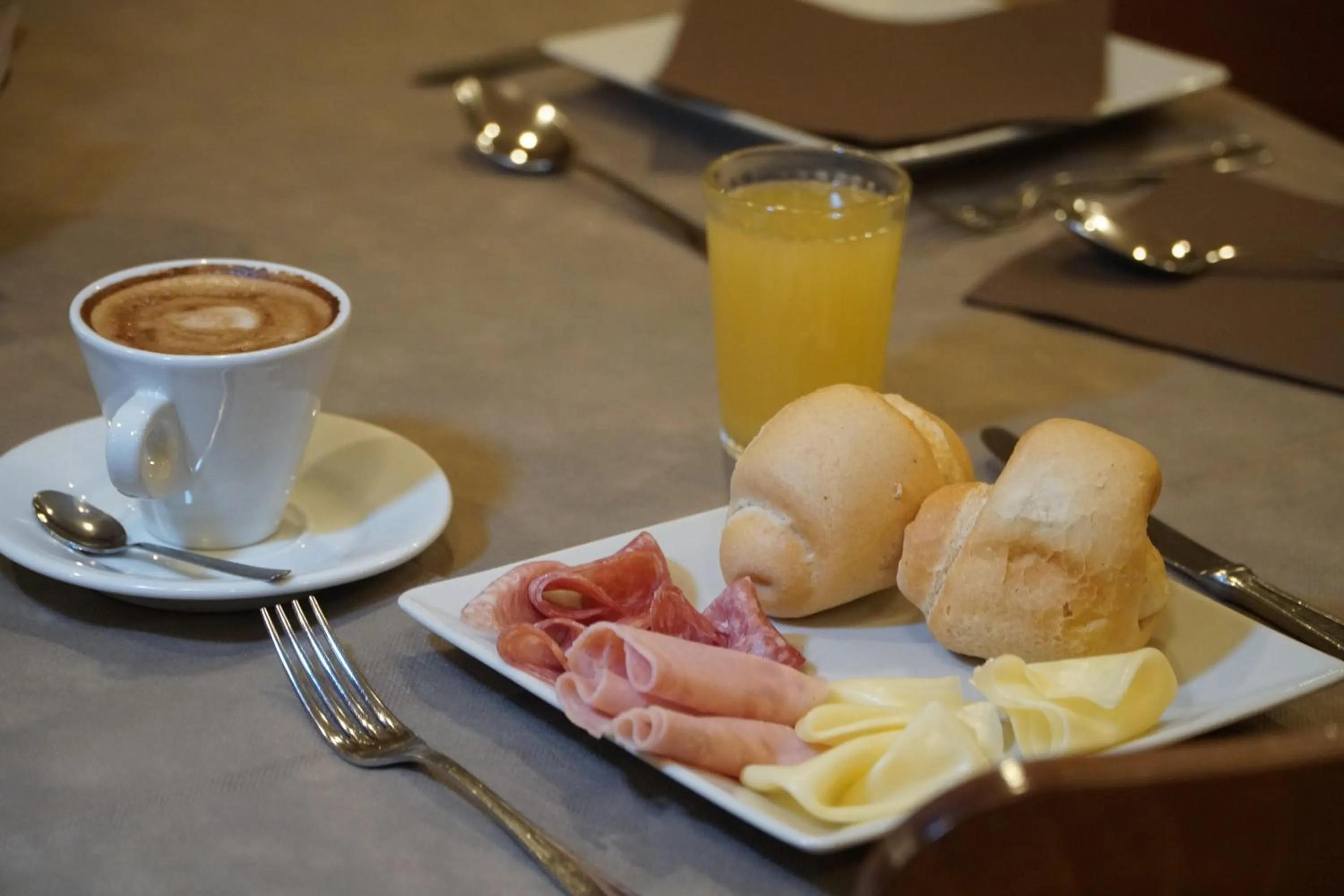 Breakfast in Hotel President