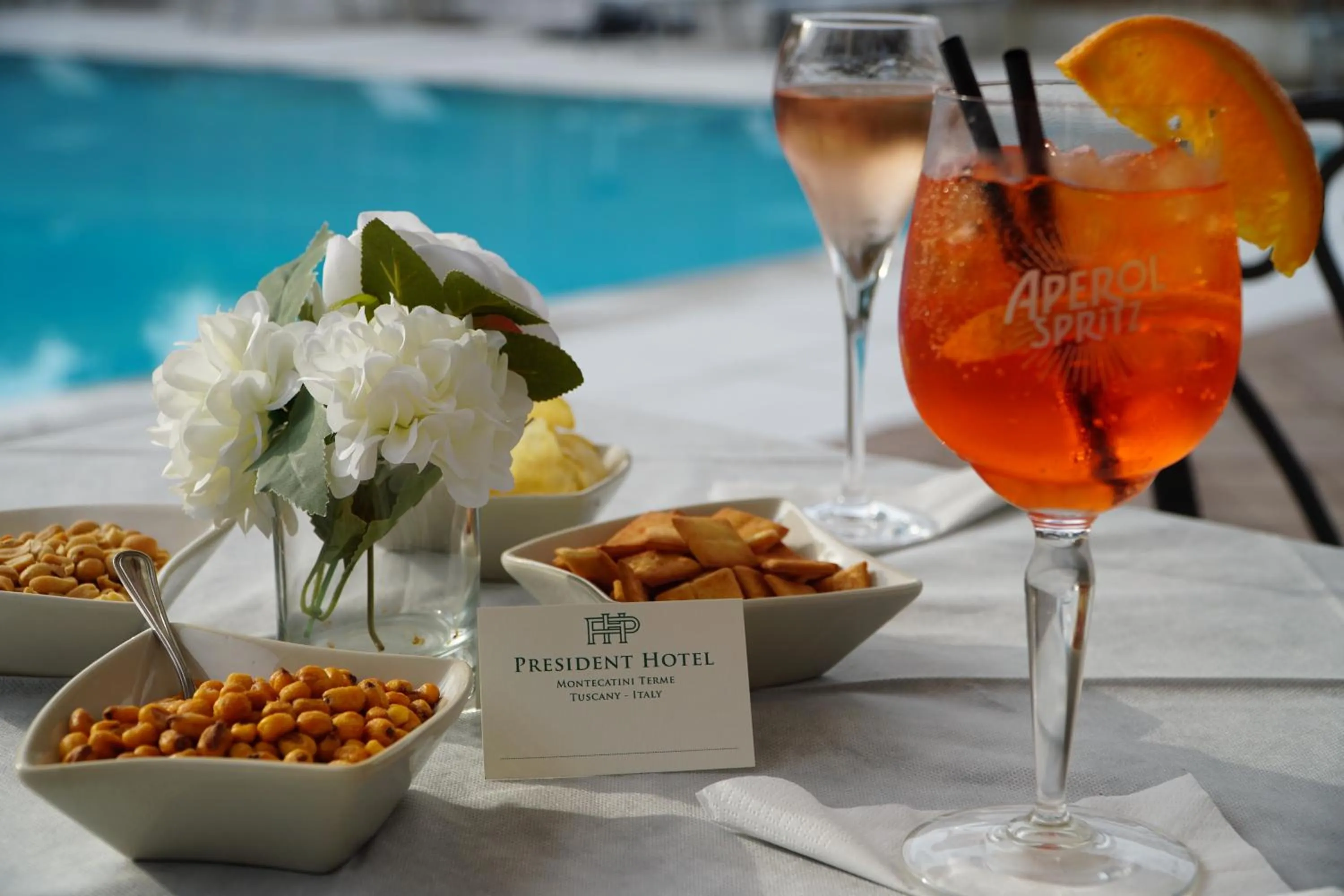 Food and drinks in Hotel President