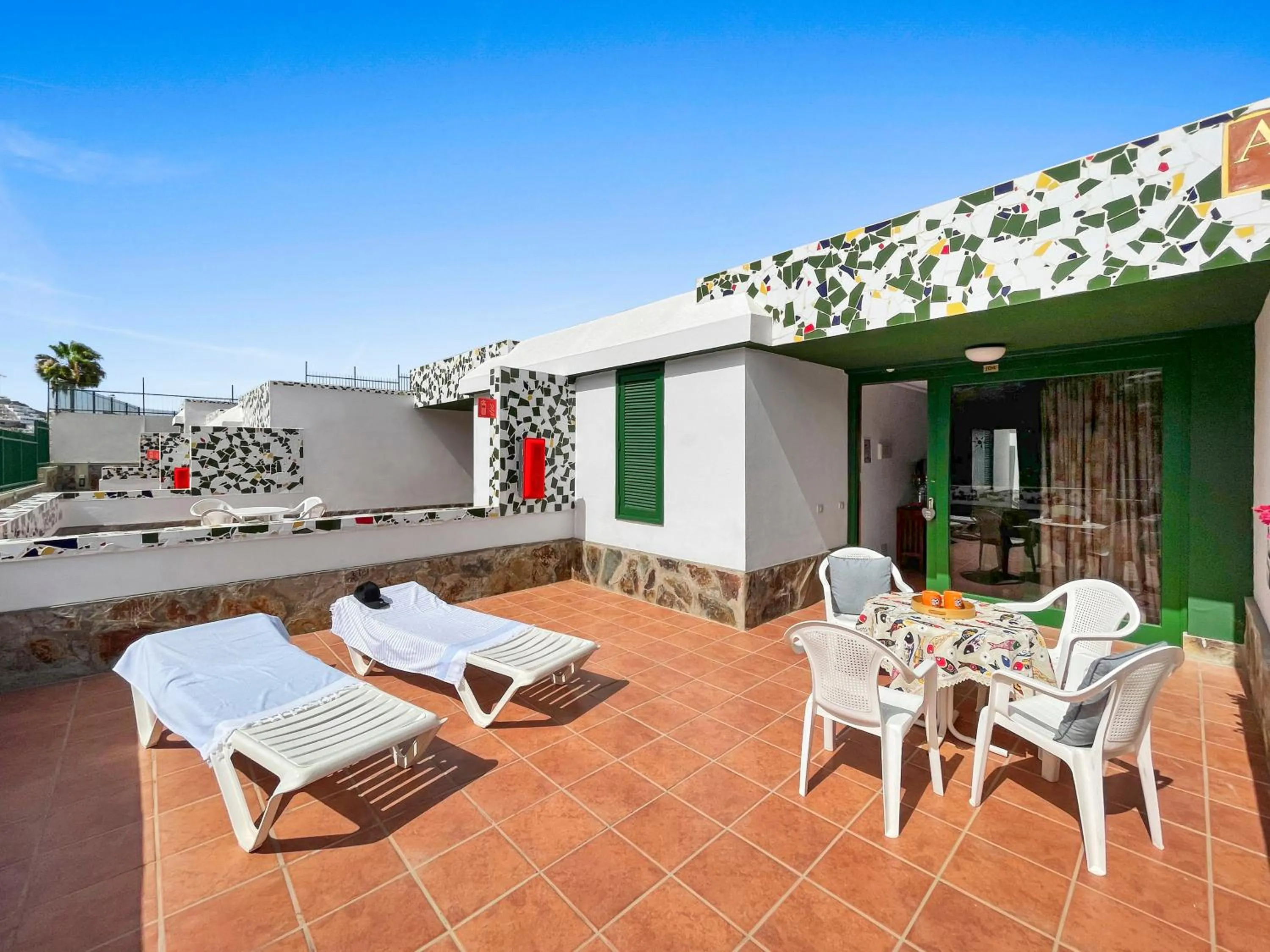 Solarium in Parque Raquel