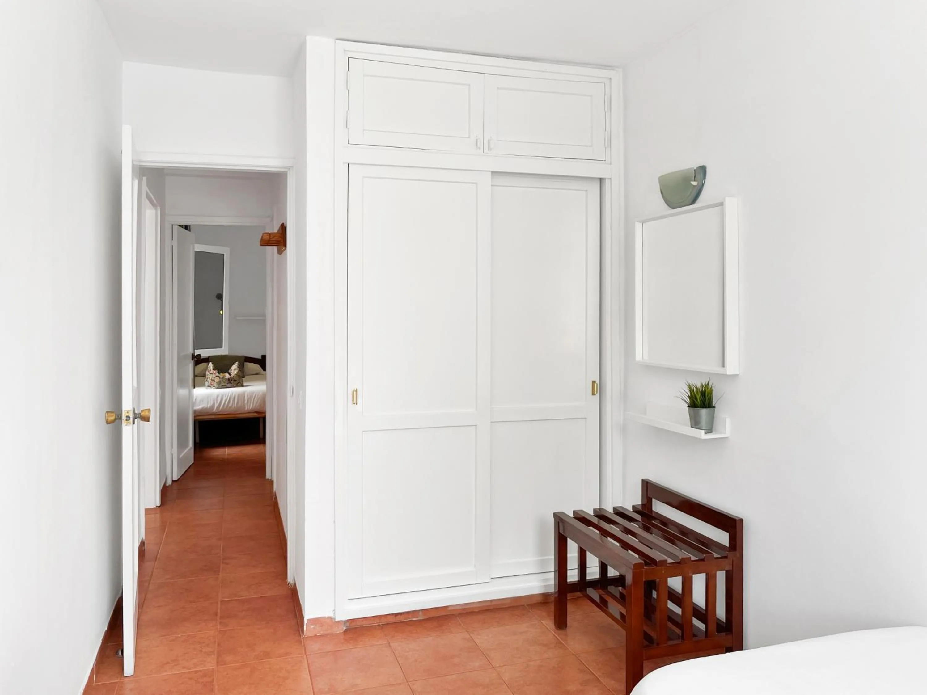 wardrobe in Parque Raquel