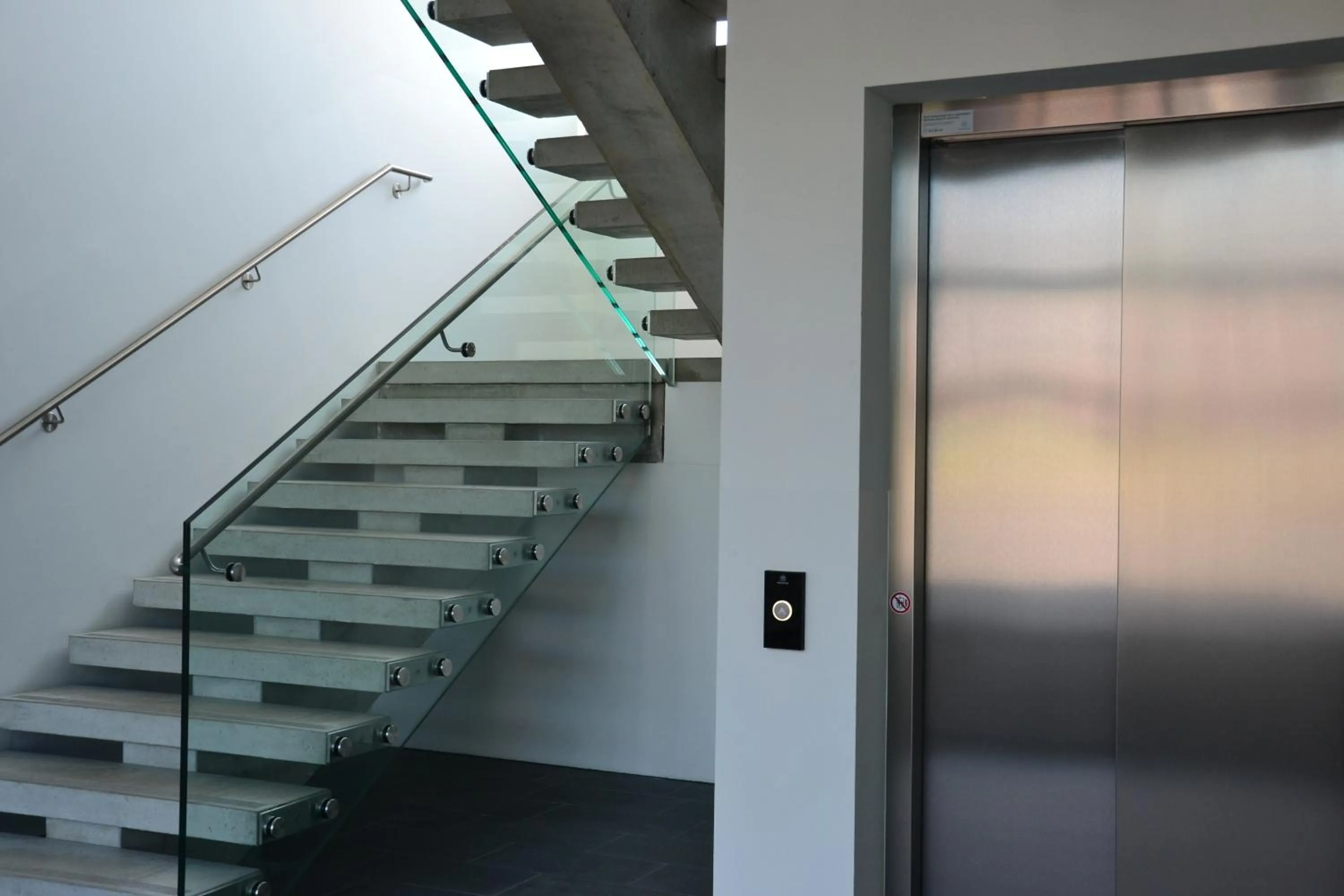 Lobby or reception in TT-ROOMS - kontaktlos mit Self Check-in I FREE PARKING