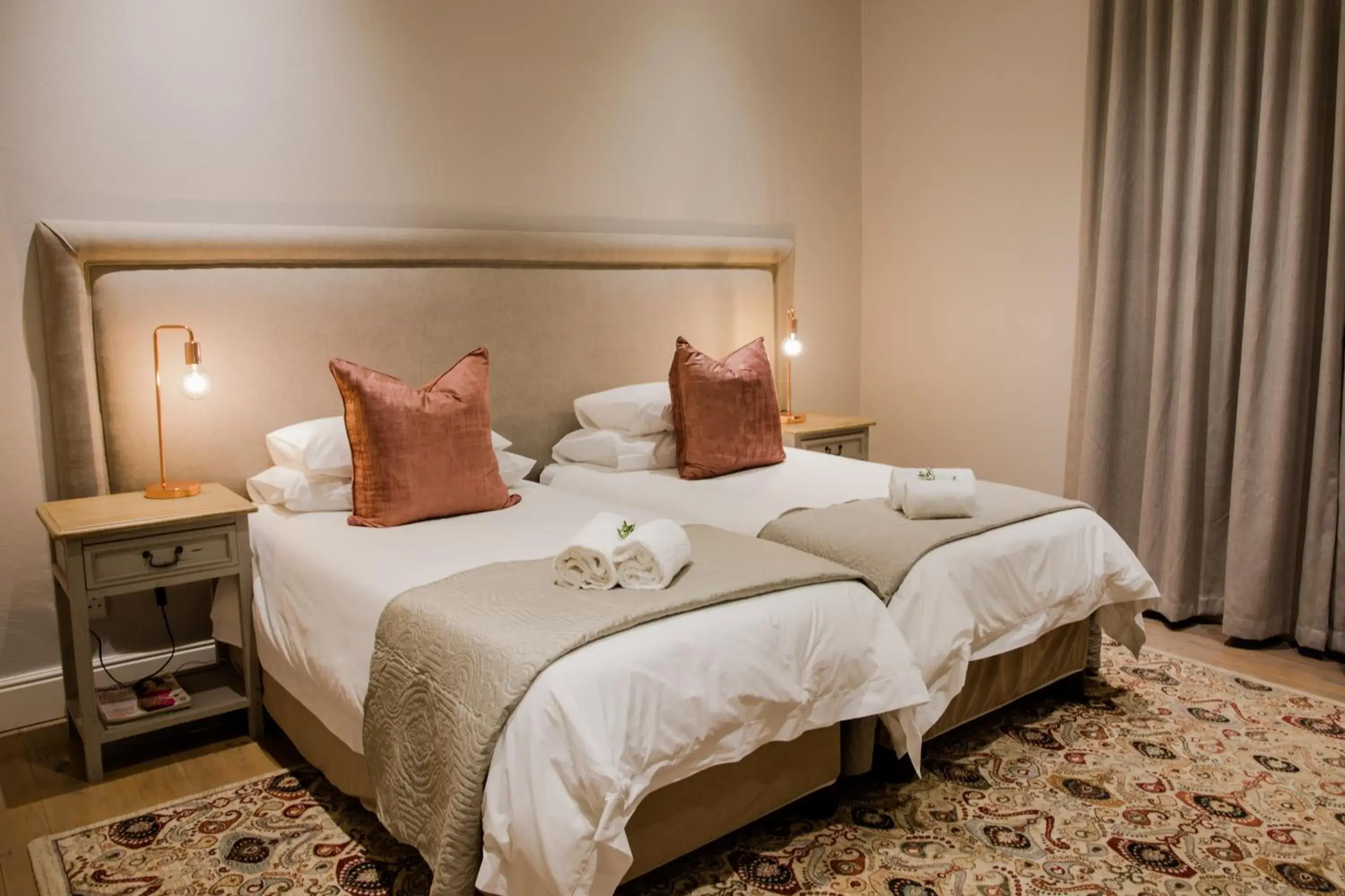 Deluxe Twin Room - single occupancy in Elianthe Guesthouse Deluxe Twin Room - single occupancy in Elianthe Guesthouse