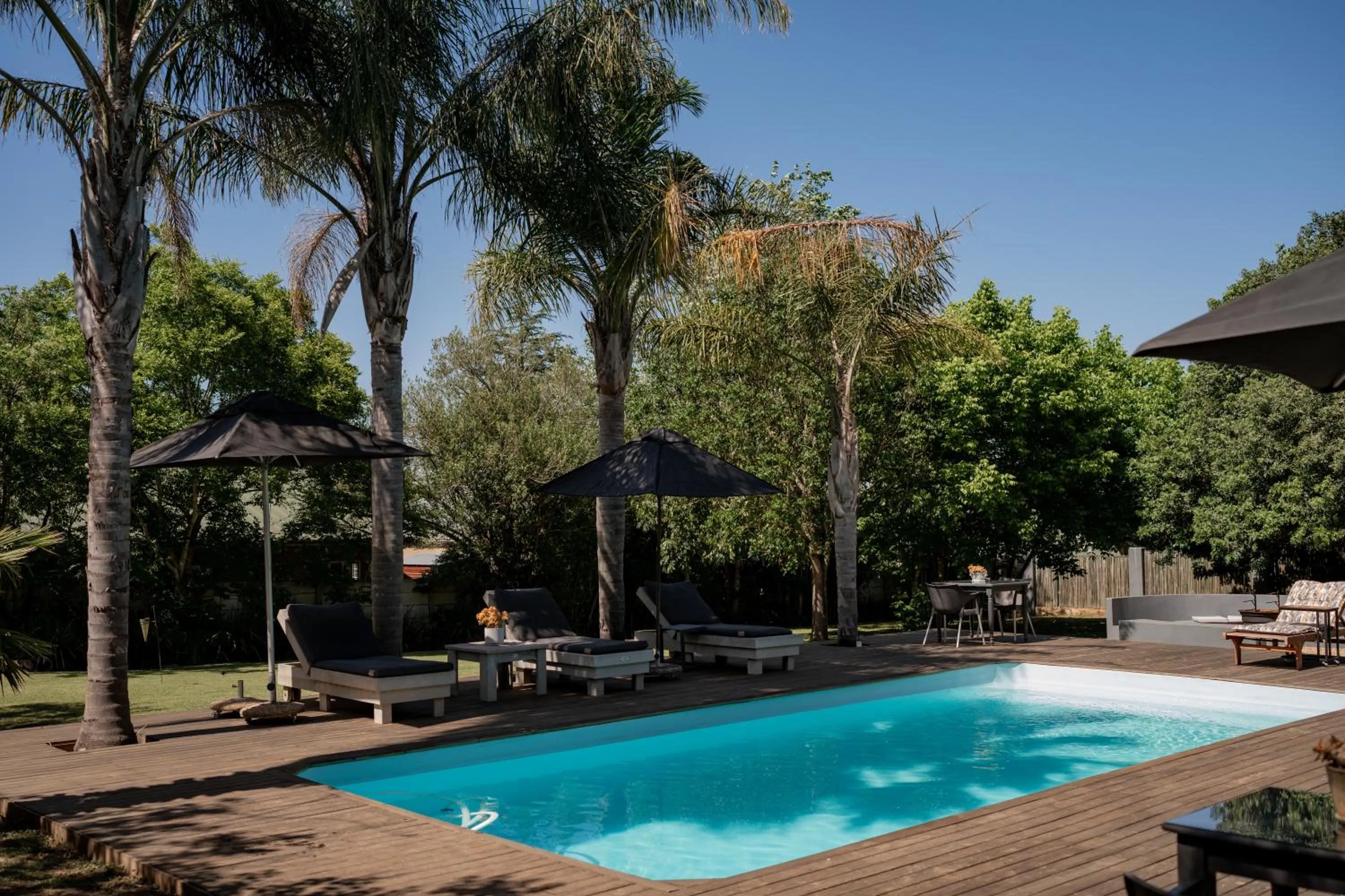 Swimming pool in Elianthe Guesthouse