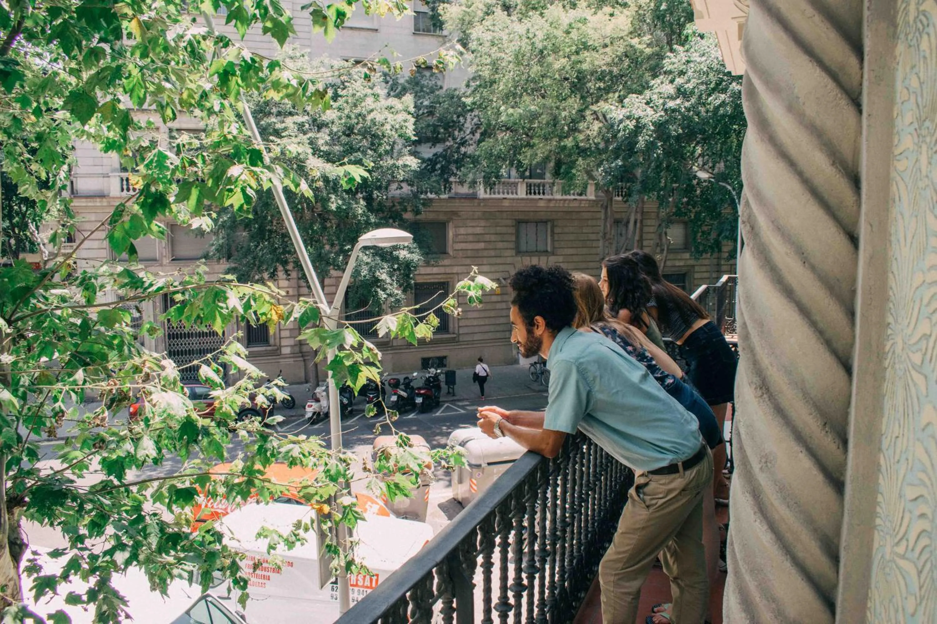 Balcony/Terrace in Black Swan Hostel