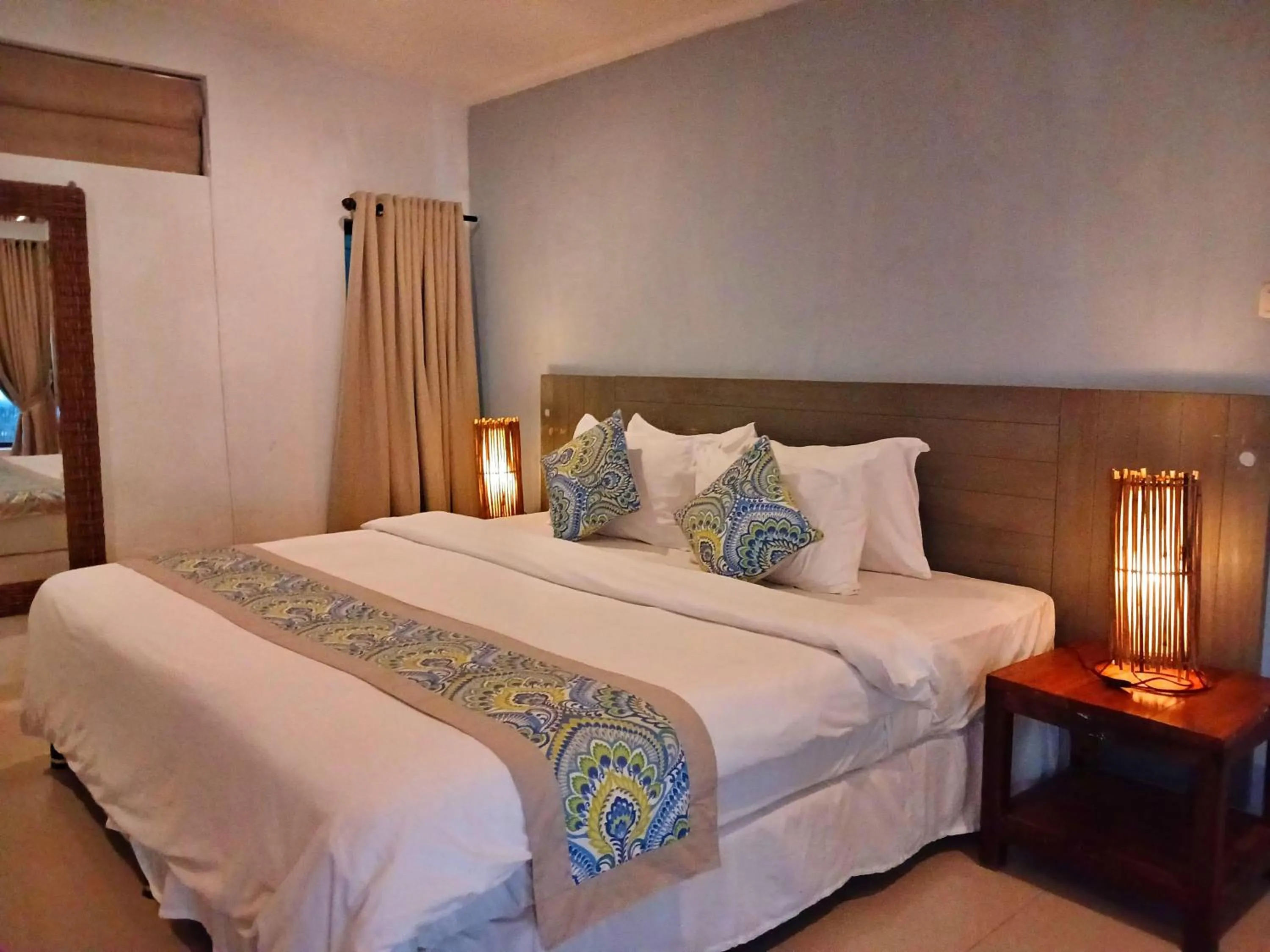 Bed in Scallywags Beach Club