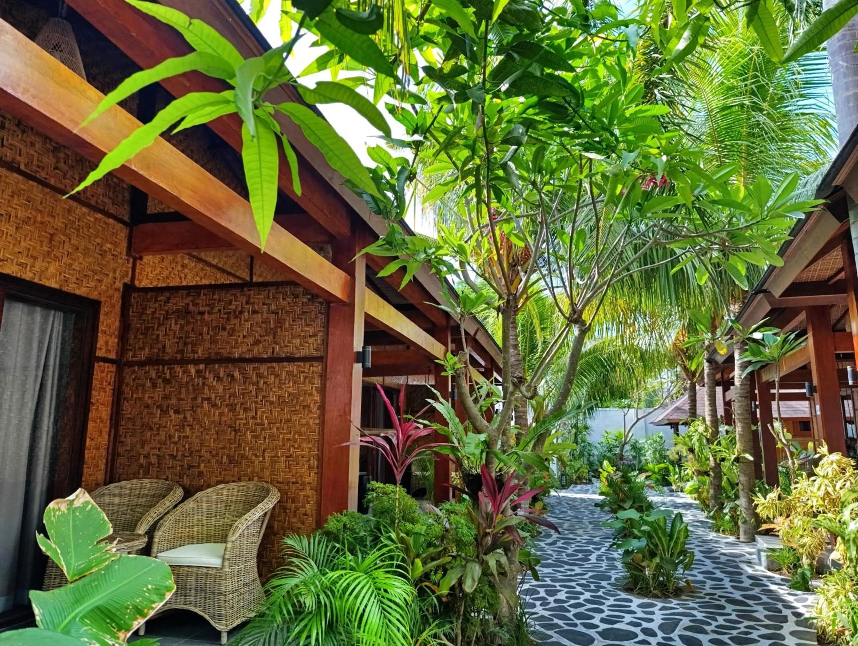 Scallywags Beach Club