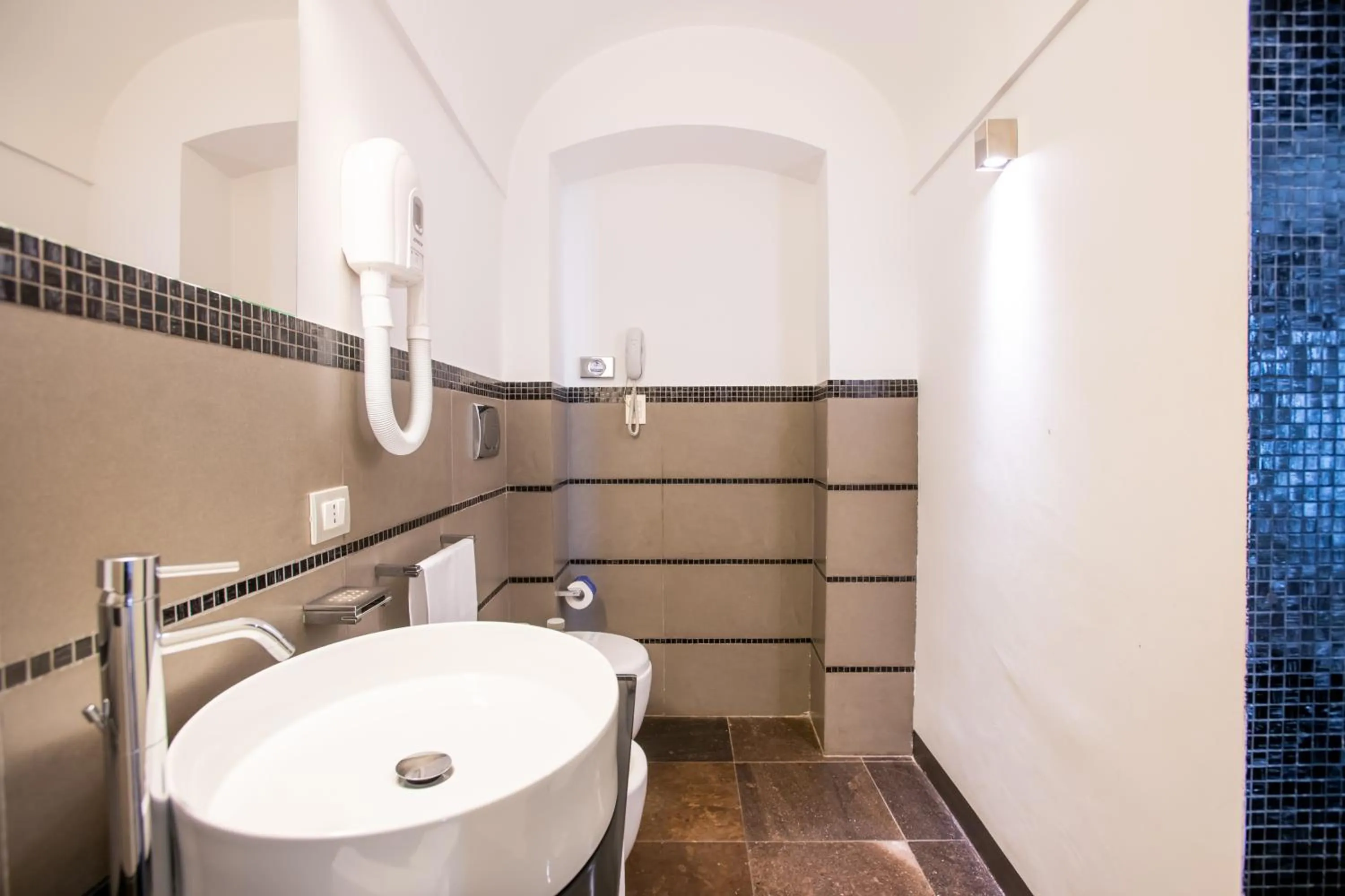 Toilet in De Stefano Palace Luxury Hotel